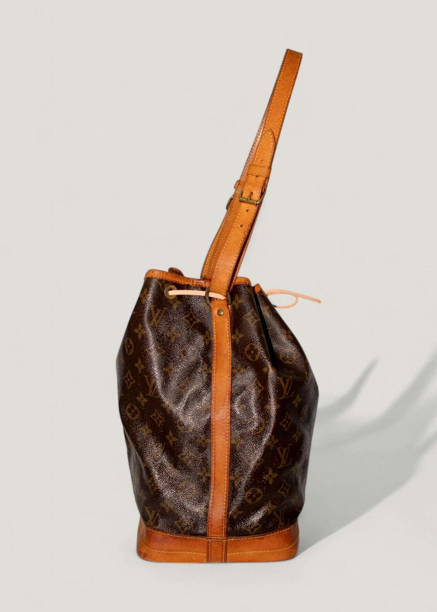 Preloved | LOUIS VUITTON Noé Skuldertaske i Monogram Canvas (Stor)