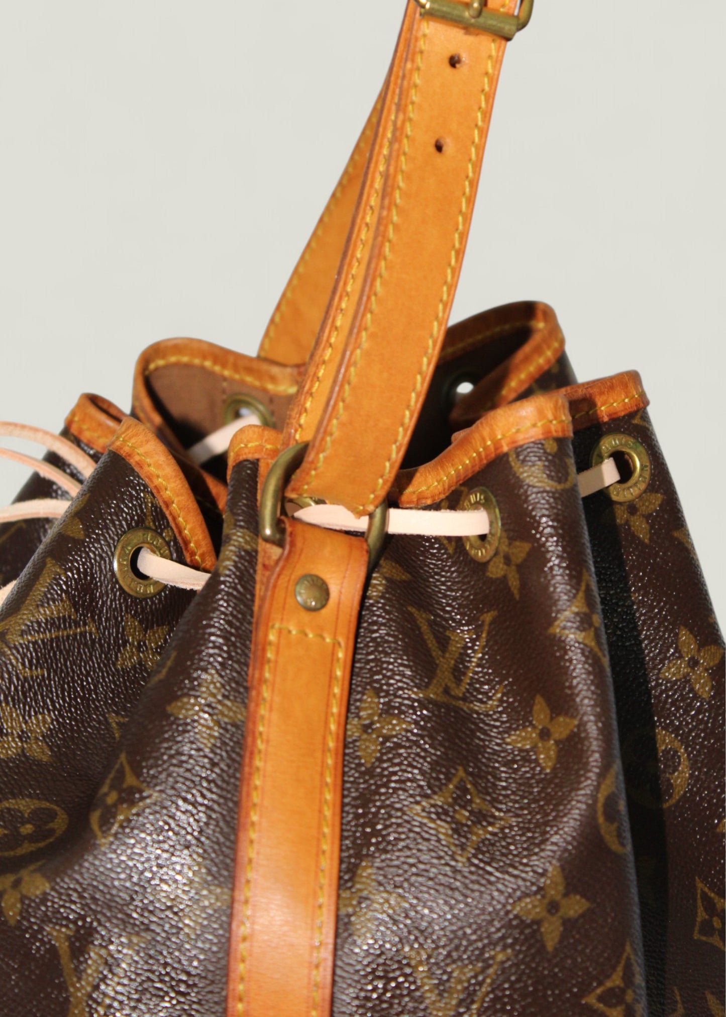 Preloved | LOUIS VUITTON Noé Skuldertaske i Monogram Canvas (Stor)
