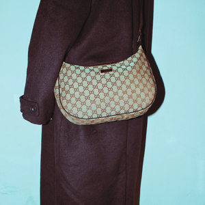 CROSSBODY
