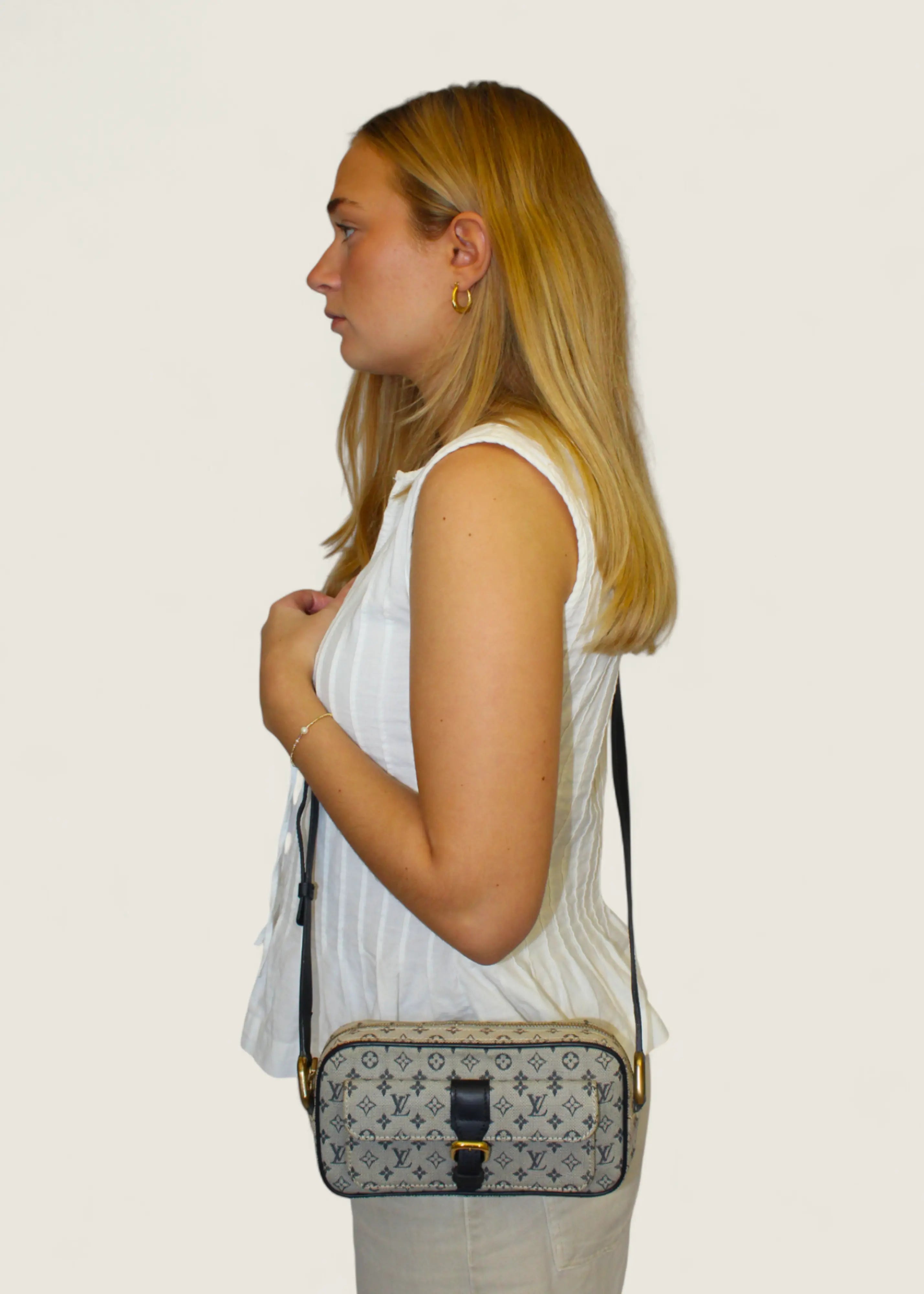 Preloved | Louis Vuitton Monogram Mini Juliette PM Crossbody i Grå Blå Canvas Louis Vuitton