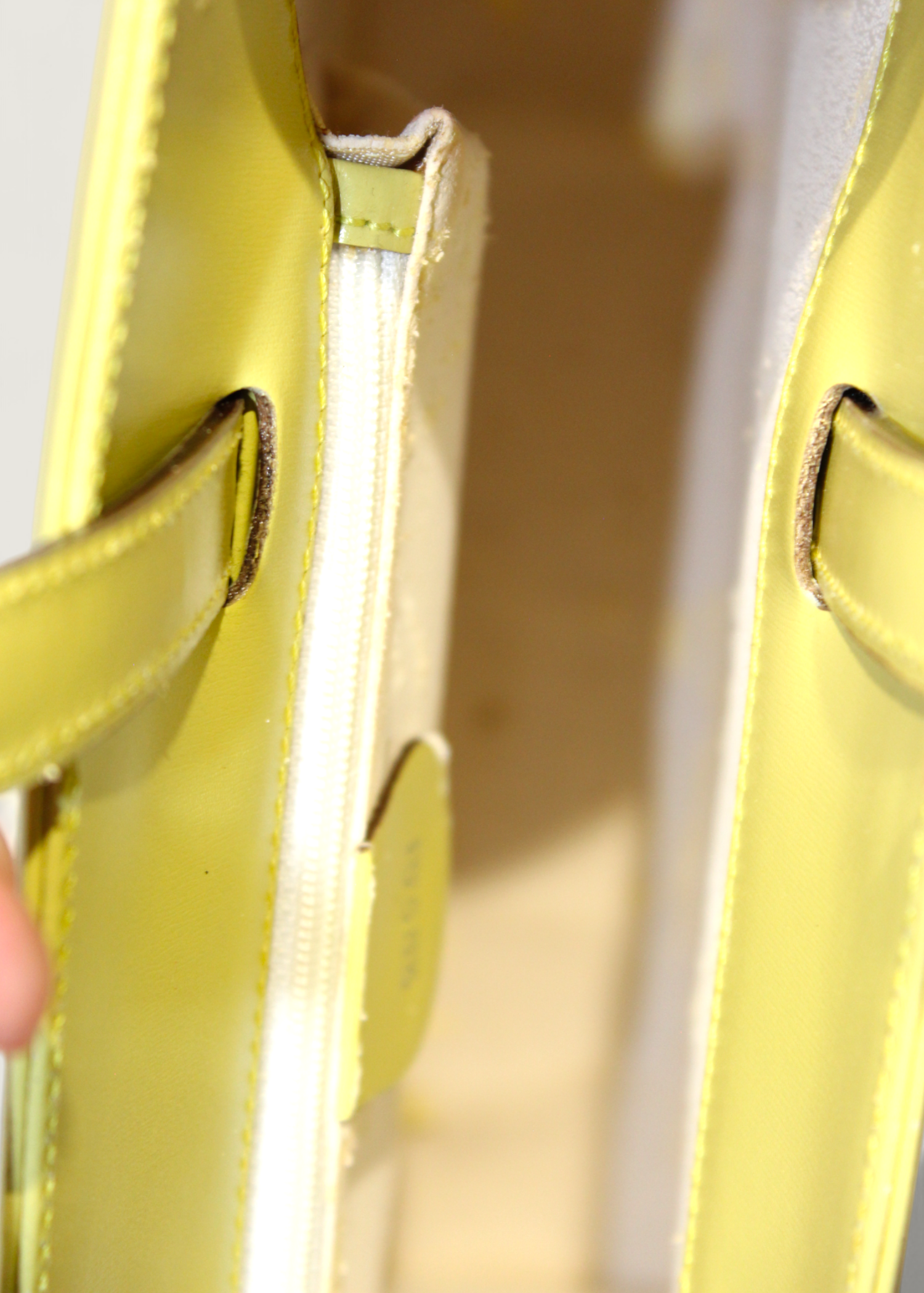 Preloved | Gucci Transparent Vinyl & Læder Håndtaske i Gul