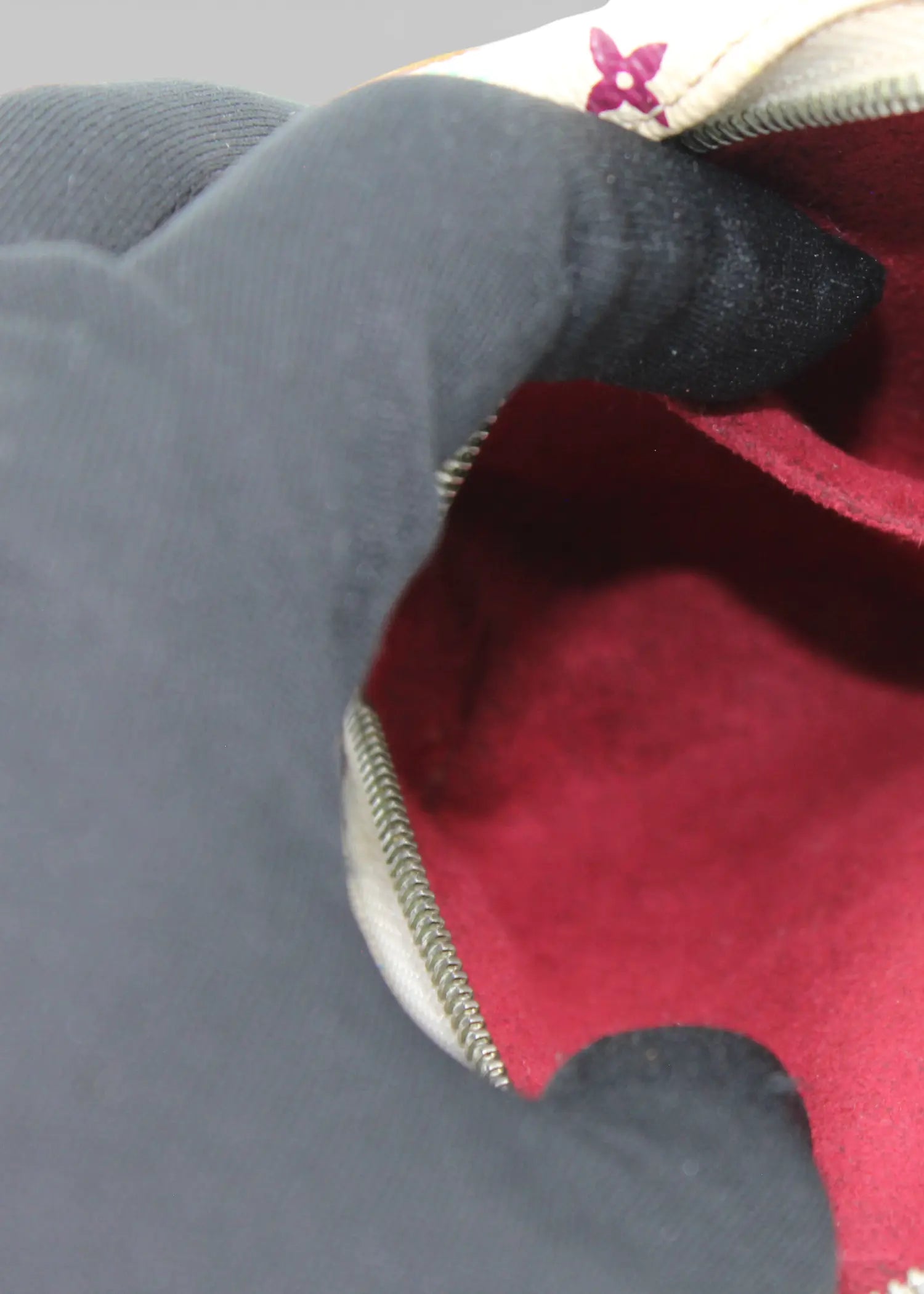 Preloved | Louis Vuitton X Takashi Murakami Monogram Multicolor Pouch