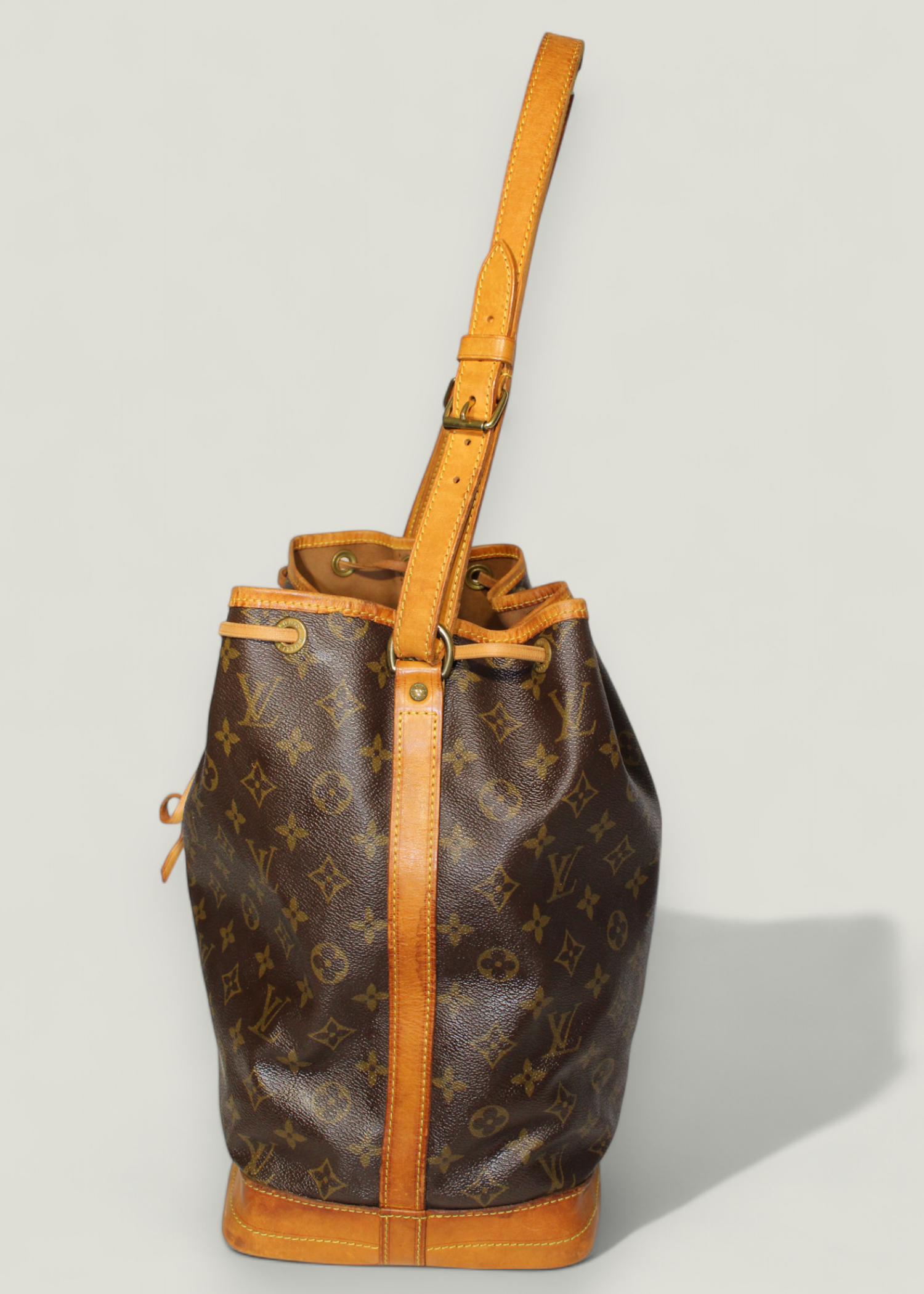 Preloved | LOUIS VUITTON Noé Skuldertaske i Monogram Canvas (Stor)