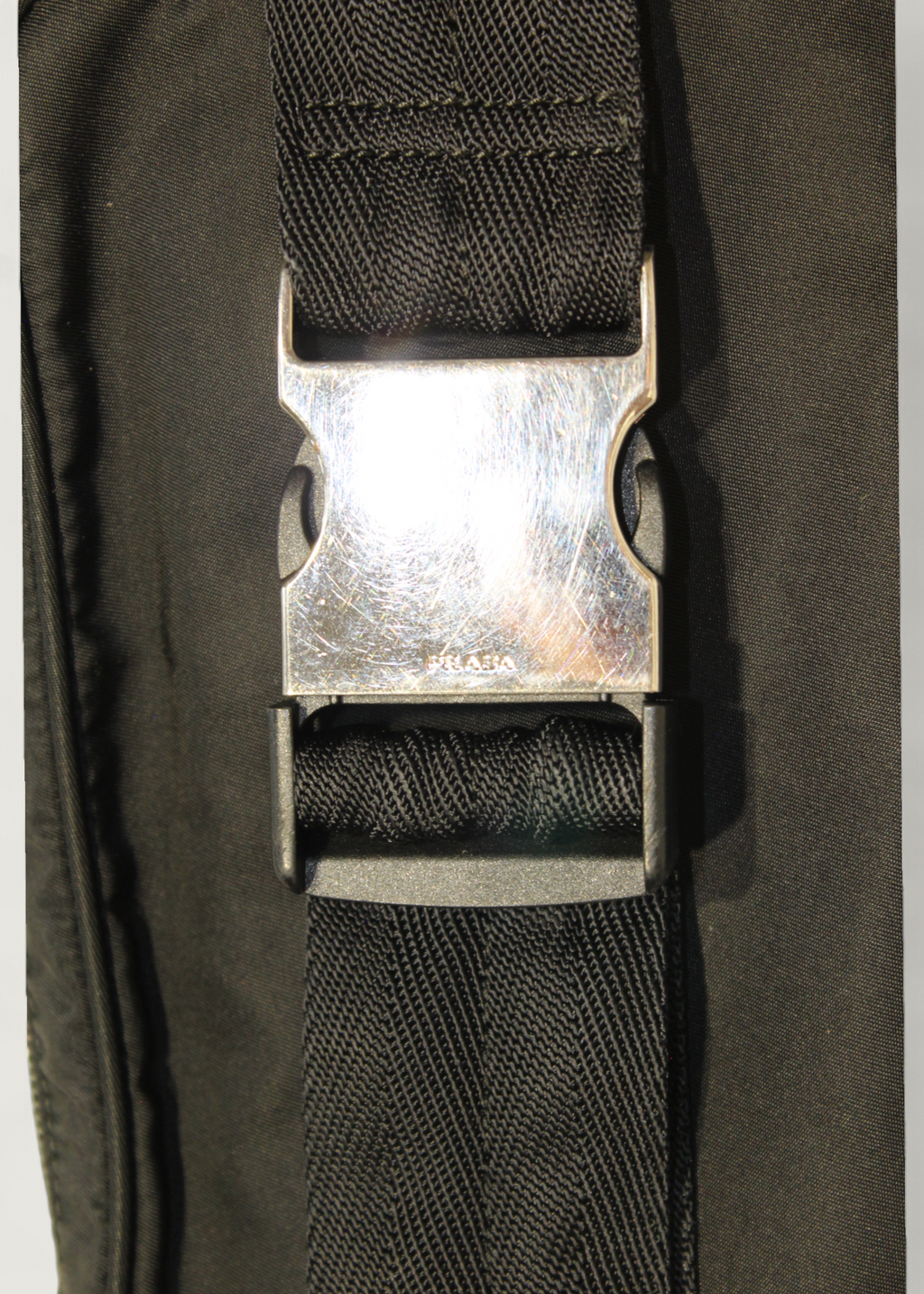 Preloved | Prada Nylon Bæltetaske i Sort med Prada Garantikort