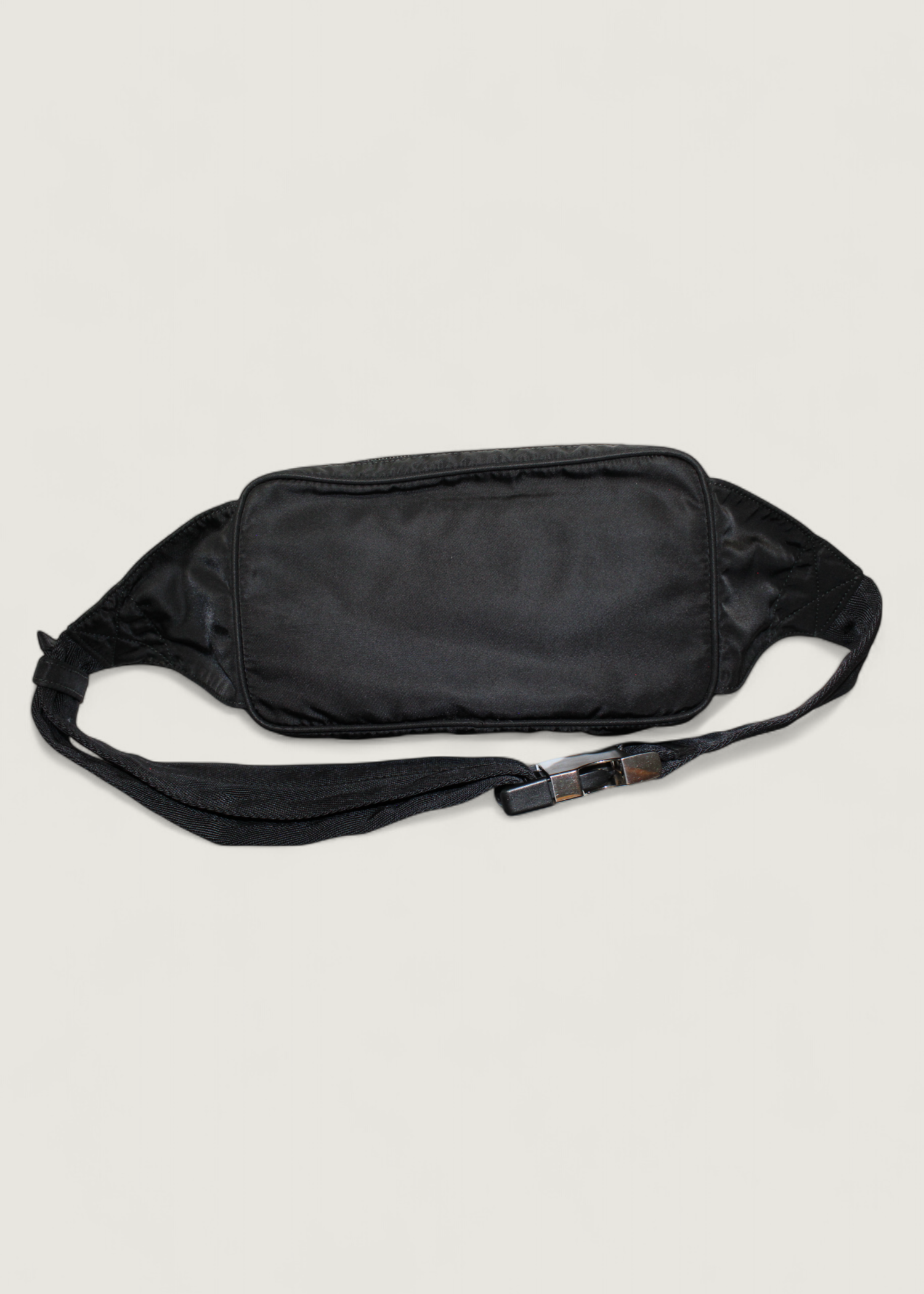 Preloved | Prada Nylon Bæltetaske i Sort med Prada Garantikort