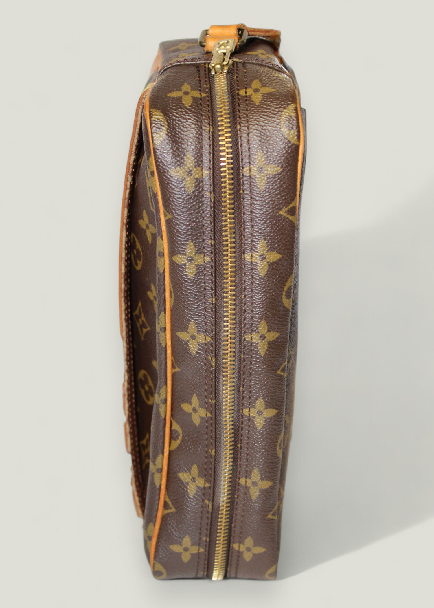 Preloved | Louis Vuitton Trocadero 27 Crossbody i Monogram Canvas