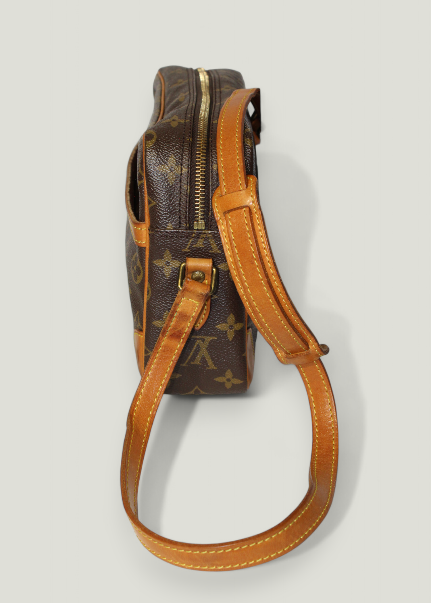 Preloved | Louis Vuitton Trocadero 27 Crossbody i Monogram Canvas
