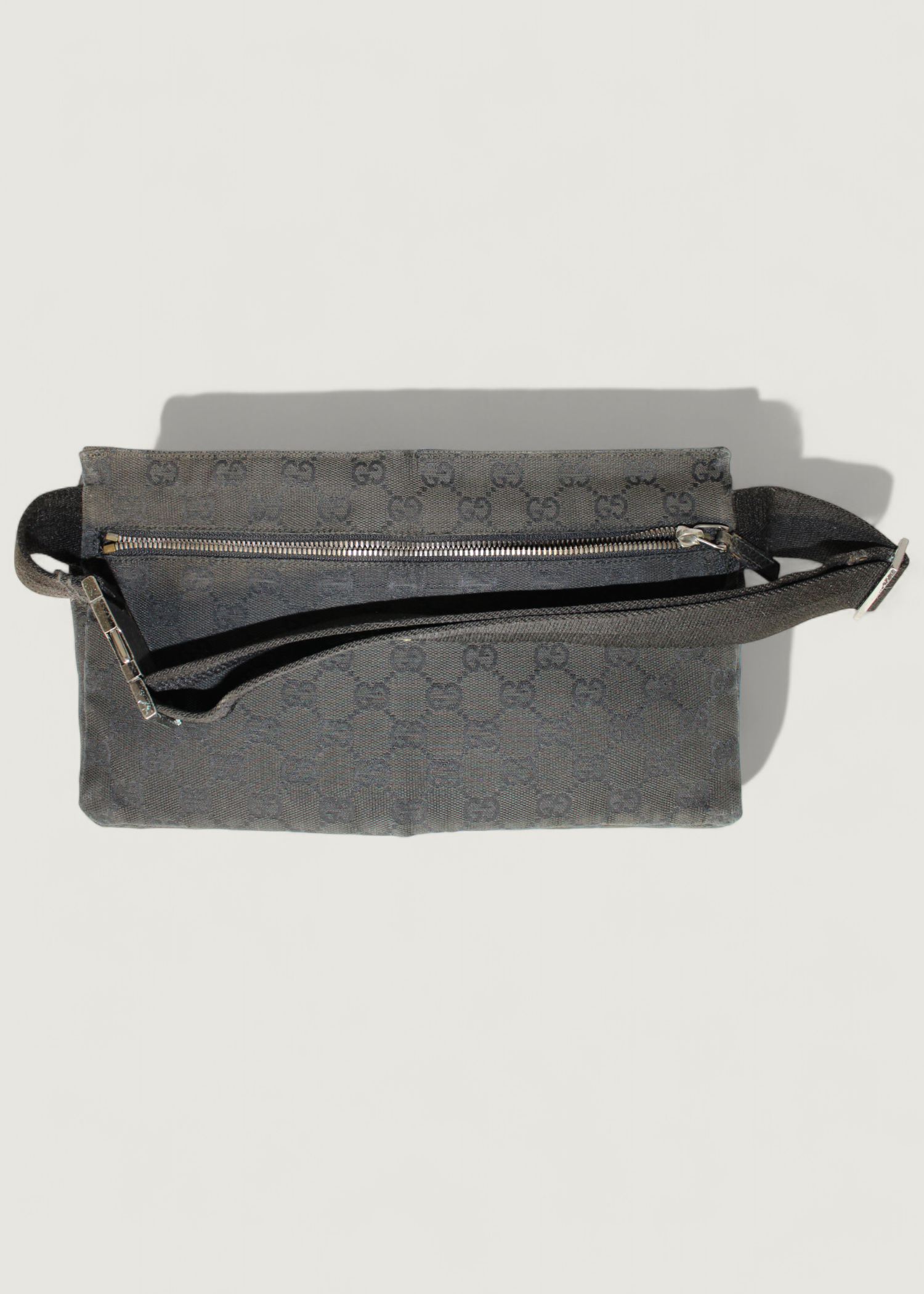 Preloved | Gucci GG Monogram Bæltetaske i Metallic Canvas