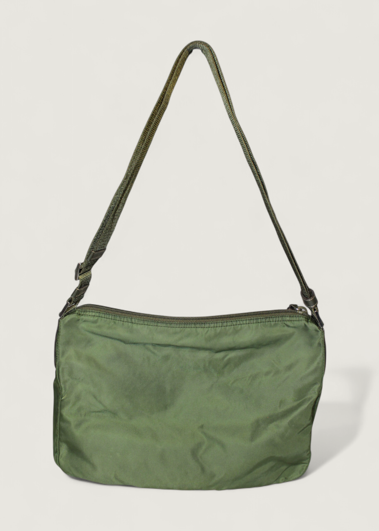 Preloved | Prada Nylon Crossbody i Khaki Grøn