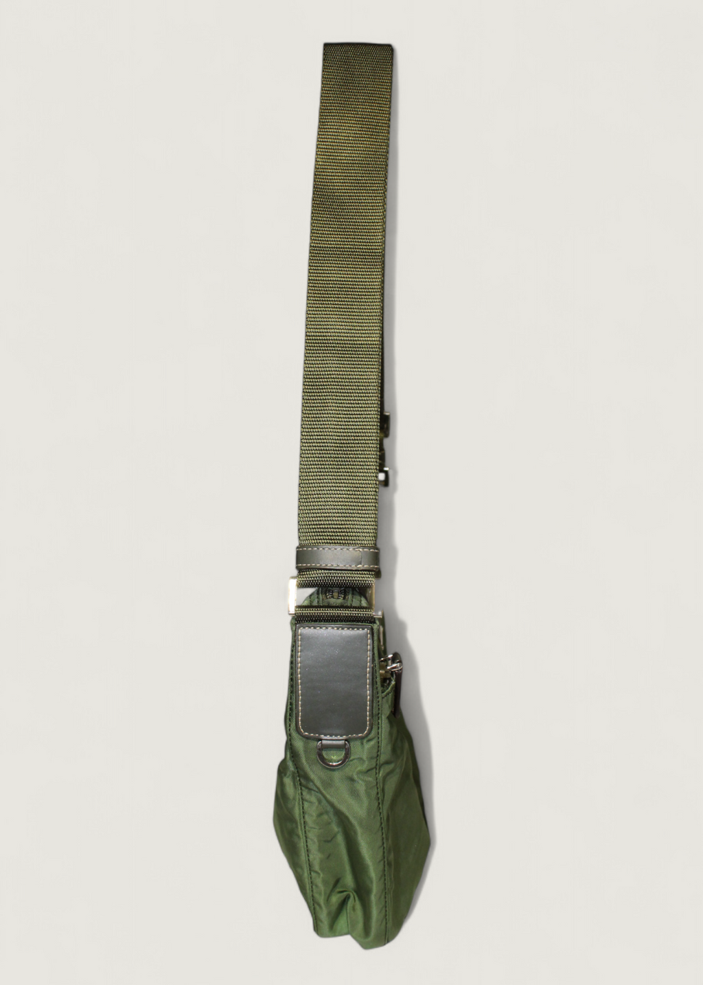 Preloved | Prada Nylon Crossbody i Khaki Grøn