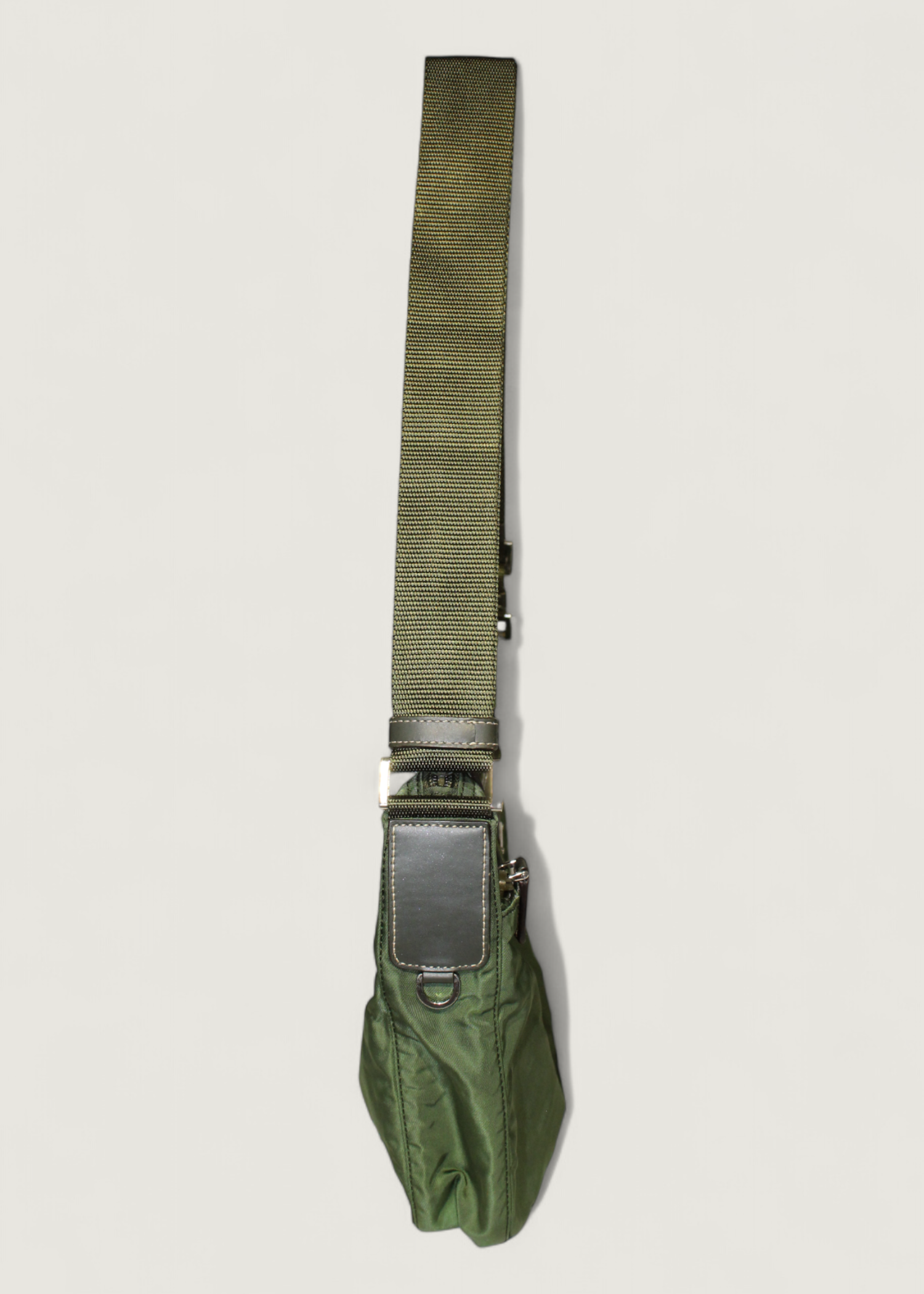 Preloved | Prada Nylon Crossbody i Khaki Grøn