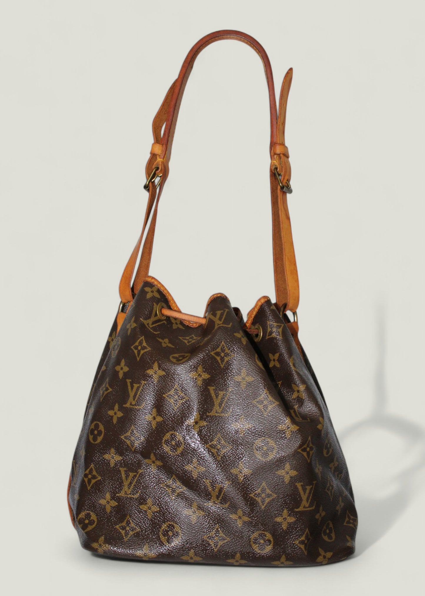 Preloved | LOUIS VUITTON Petit Noé Skuldertaske i Monogram Canvas (Lille)