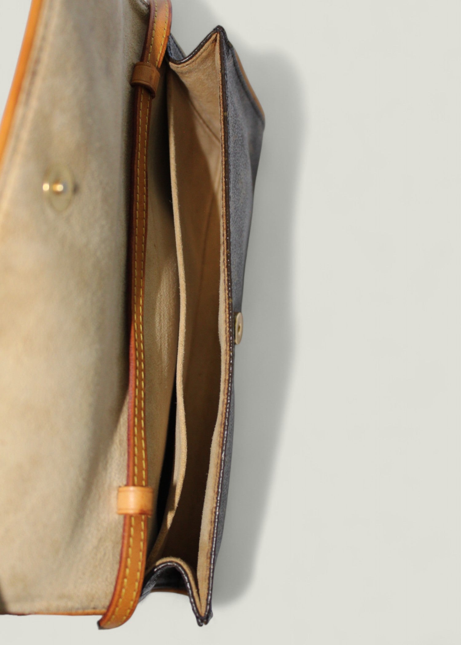 Preloved | Louis Vuitton Pochette Twin GM Crossbody i Monogram Canvas