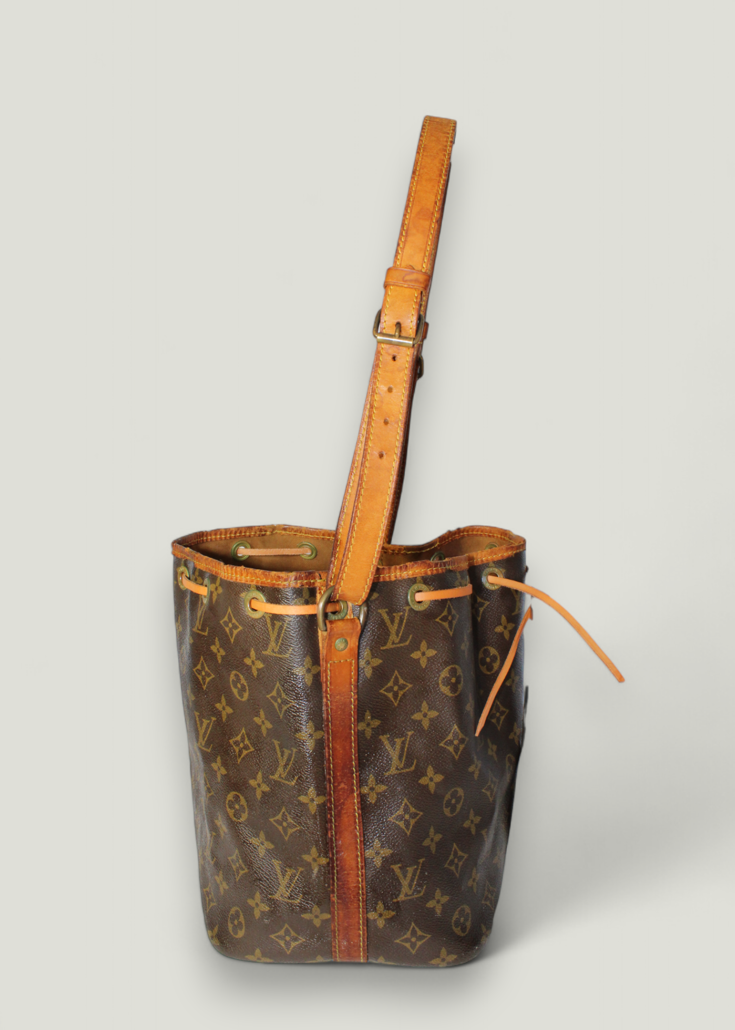 Preloved | Louis Vuitton Petit Noé Skuldertaske Lille i Monogram Canvas