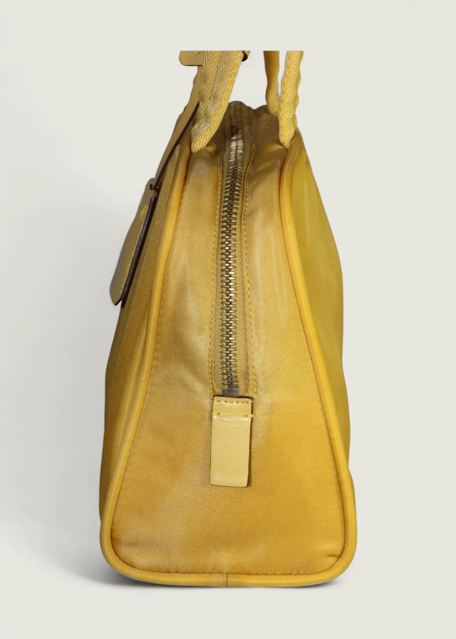 Preloved | Prada Skuldertaske i Gul Nylon med Læderdetaljer Prada
