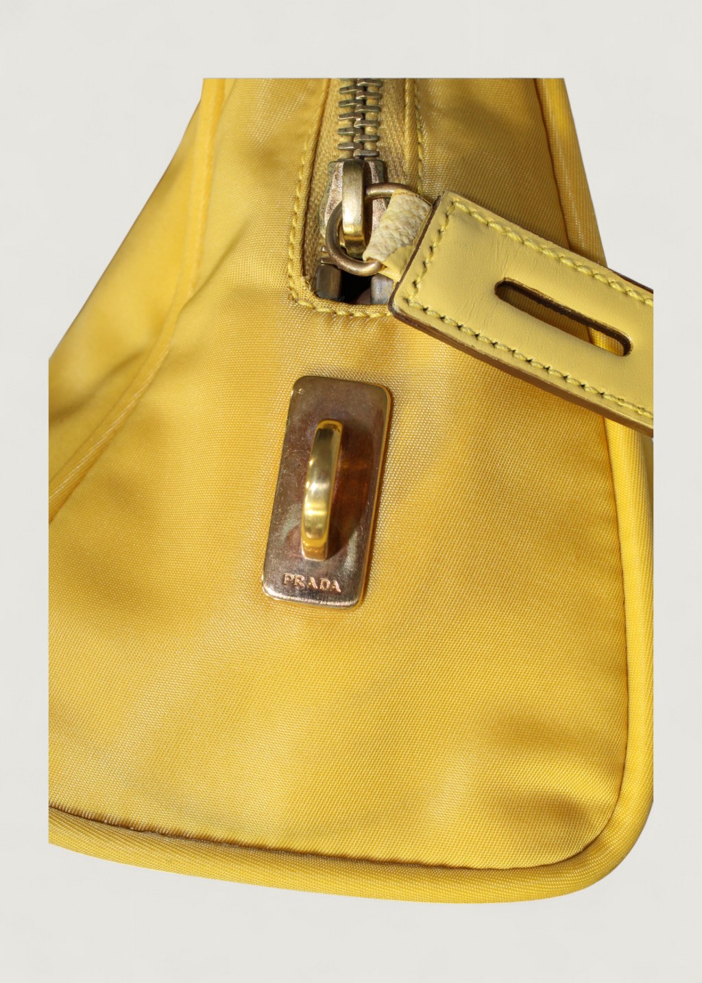 Preloved | Prada Skuldertaske i Gul Nylon med Læderdetaljer