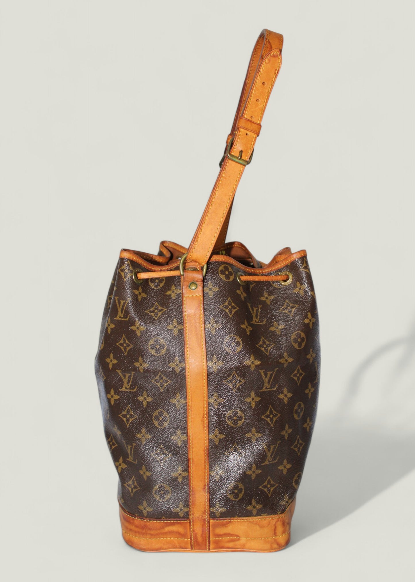 Preloved | LOUIS VUITTON Noé Skuldertaske i Monogram Canvas (Stor)