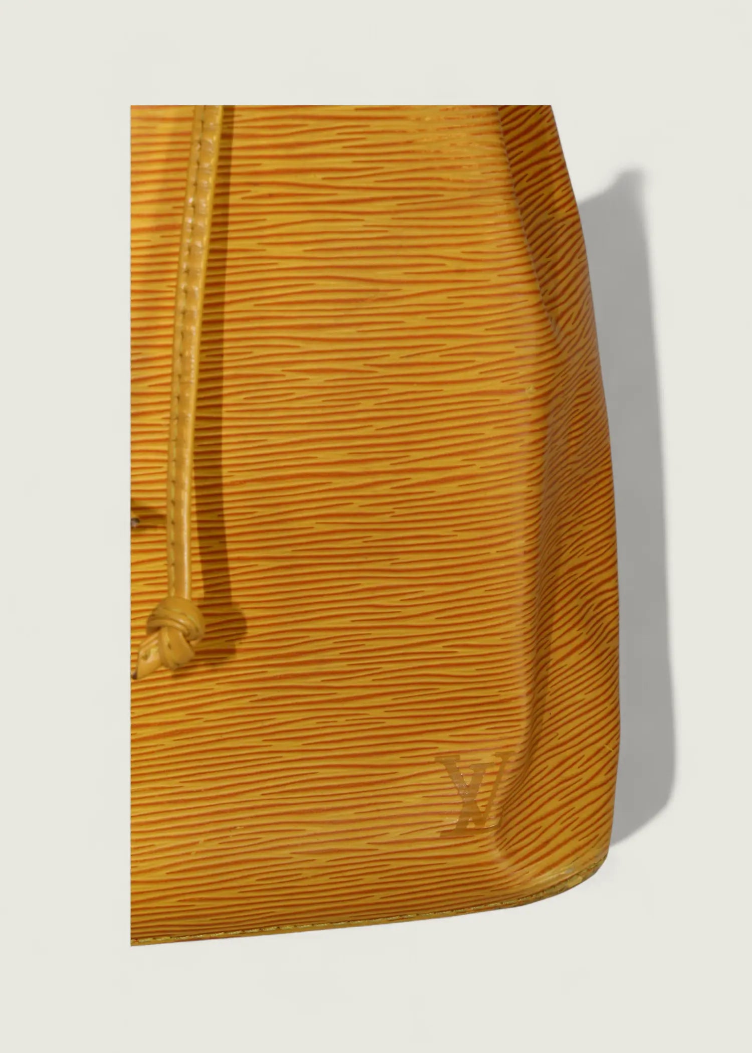 Preloved | Louis Vuitton Petit Noé Skuldertaske i Gul Epi Læder Louis Vuitton