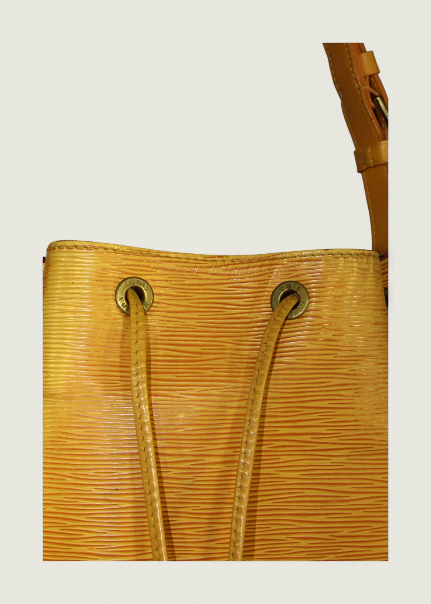 Preloved | Louis Vuitton Petit Noé Skuldertaske i Gul Epi Læder Louis Vuitton