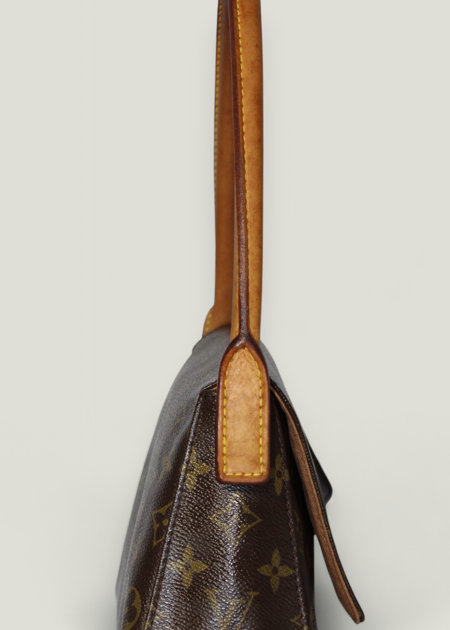 Preloved | Louis Vuitton Mini Looping Håndtaske i Monogram Med Originalt Kort