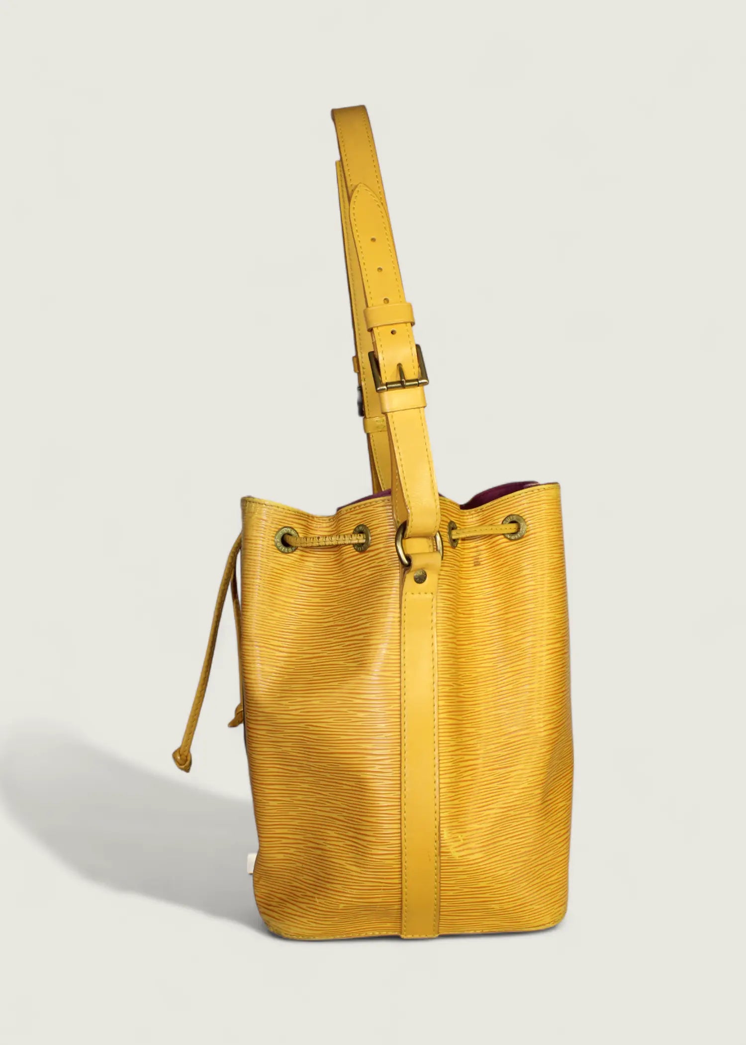 Preloved | Louis Vuitton Petit Noé Skuldertaske i Gul Epi Læder Louis Vuitton