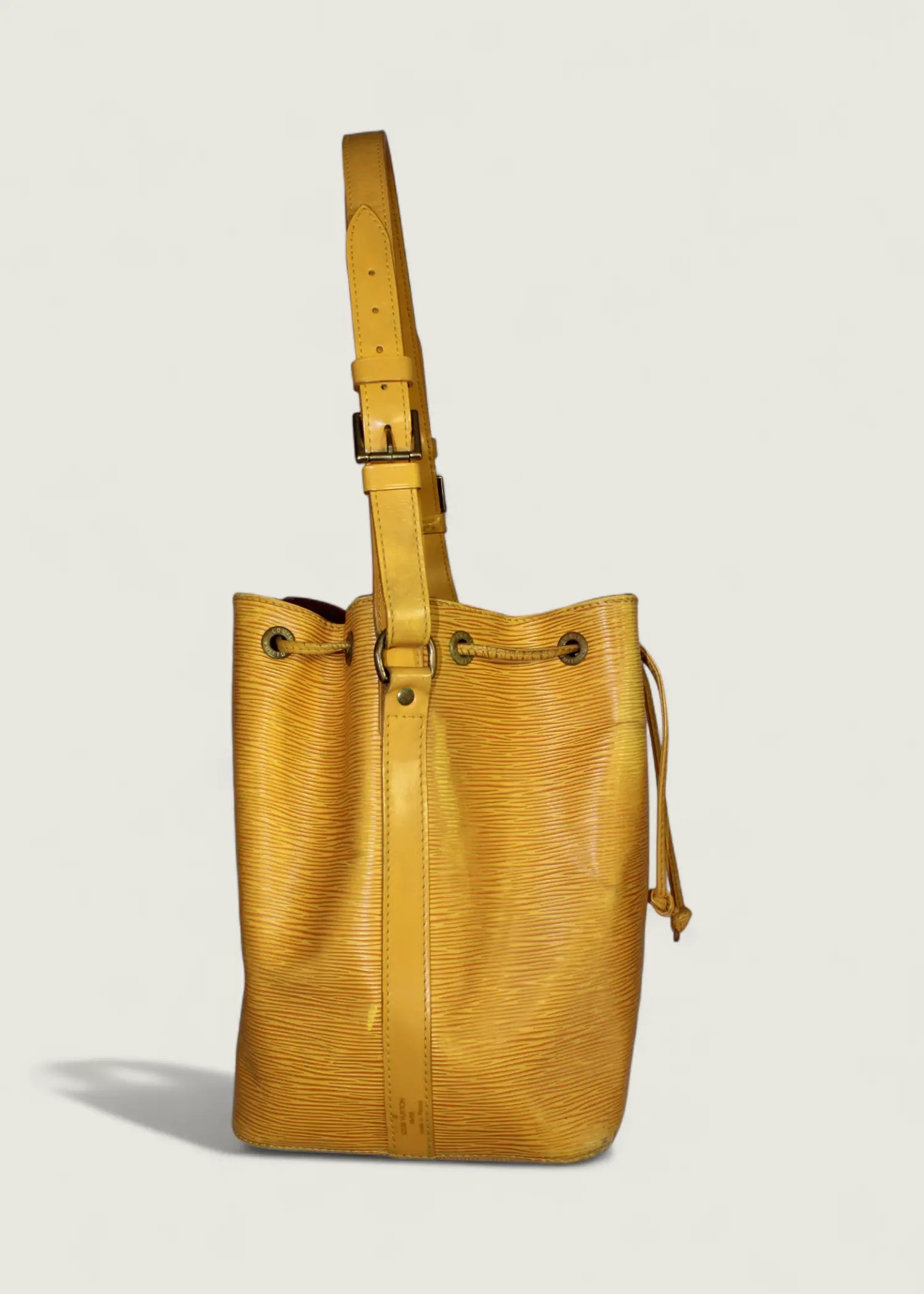 Preloved | Louis Vuitton Petit Noé Skuldertaske i Gul Epi Læder Louis Vuitton