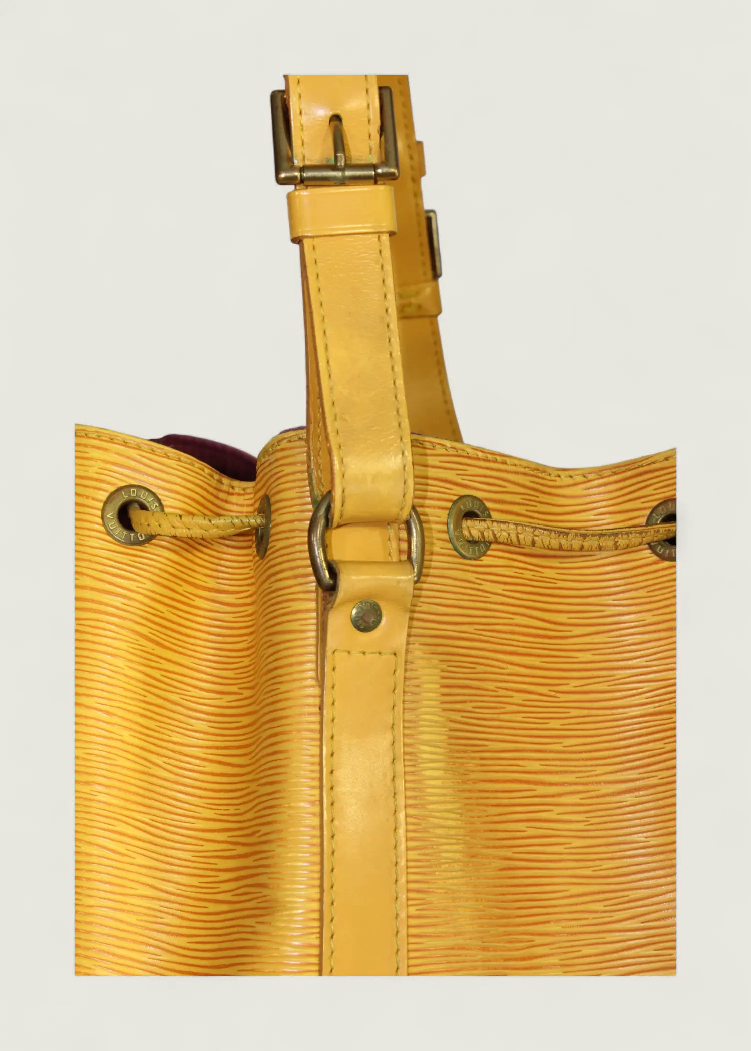 Preloved | Louis Vuitton Petit Noé Skuldertaske i Gul Epi Læder Louis Vuitton