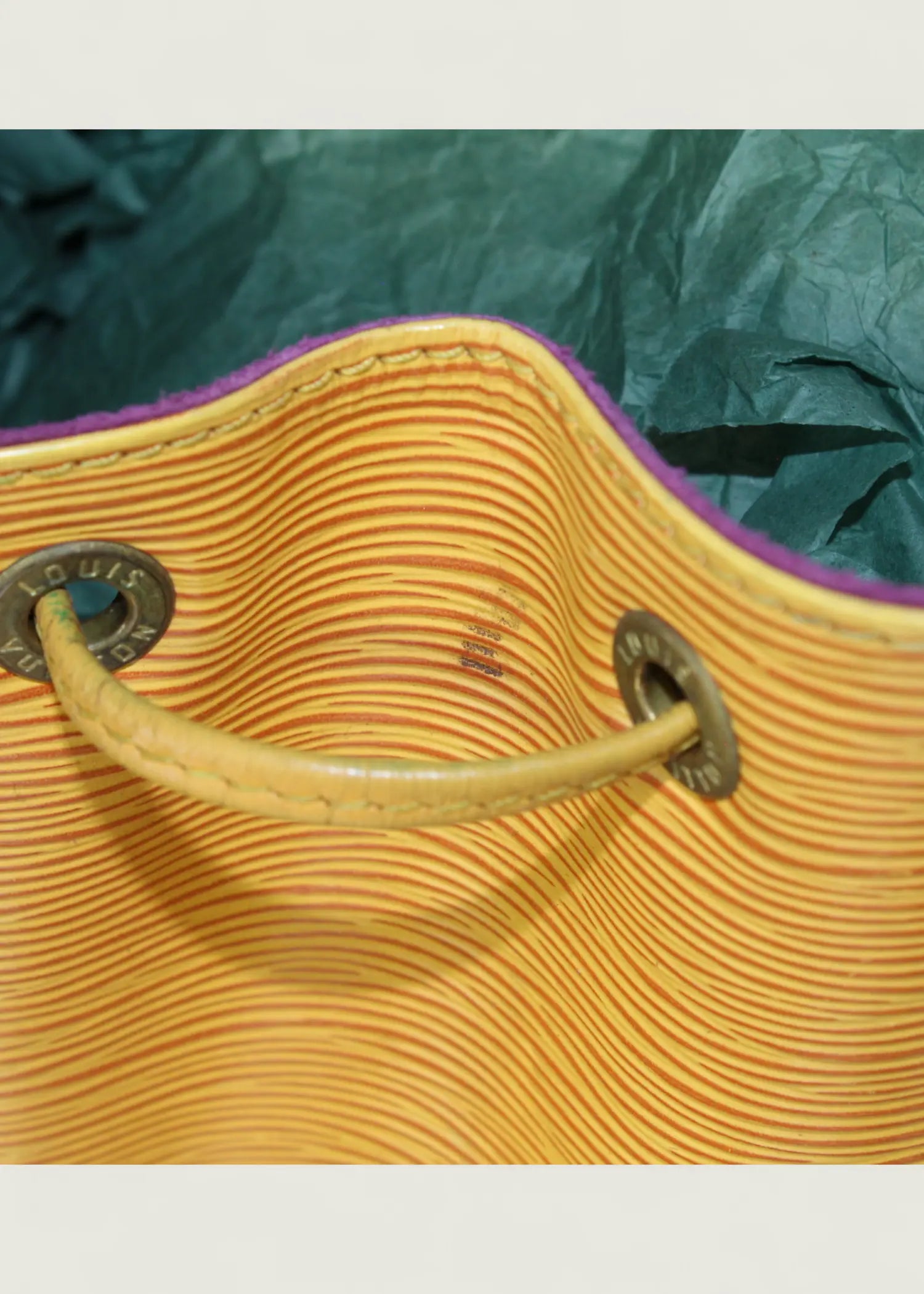 Preloved | Louis Vuitton Petit Noé Skuldertaske i Gul Epi Læder Louis Vuitton
