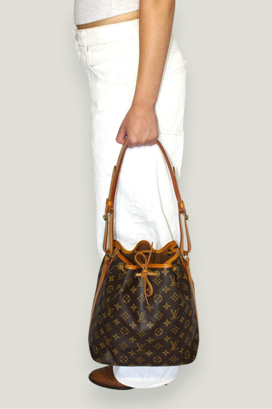 Preloved | LOUIS VUITTON Petit Noé Skuldertaske i Monogram Canvas (Lille)