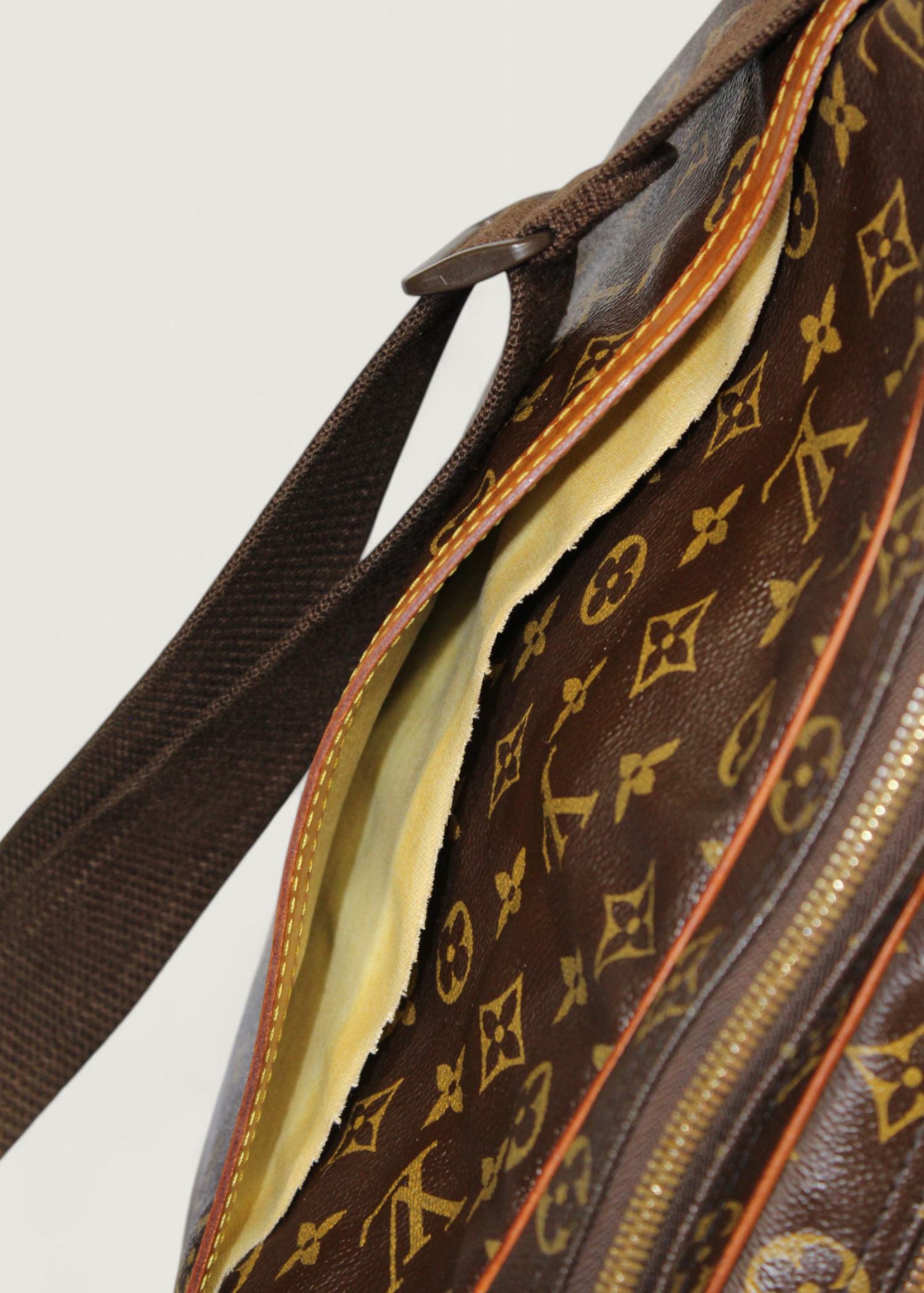 Preloved | Louis Vuitton Reporter GM Crossbody i Monogram Canvas