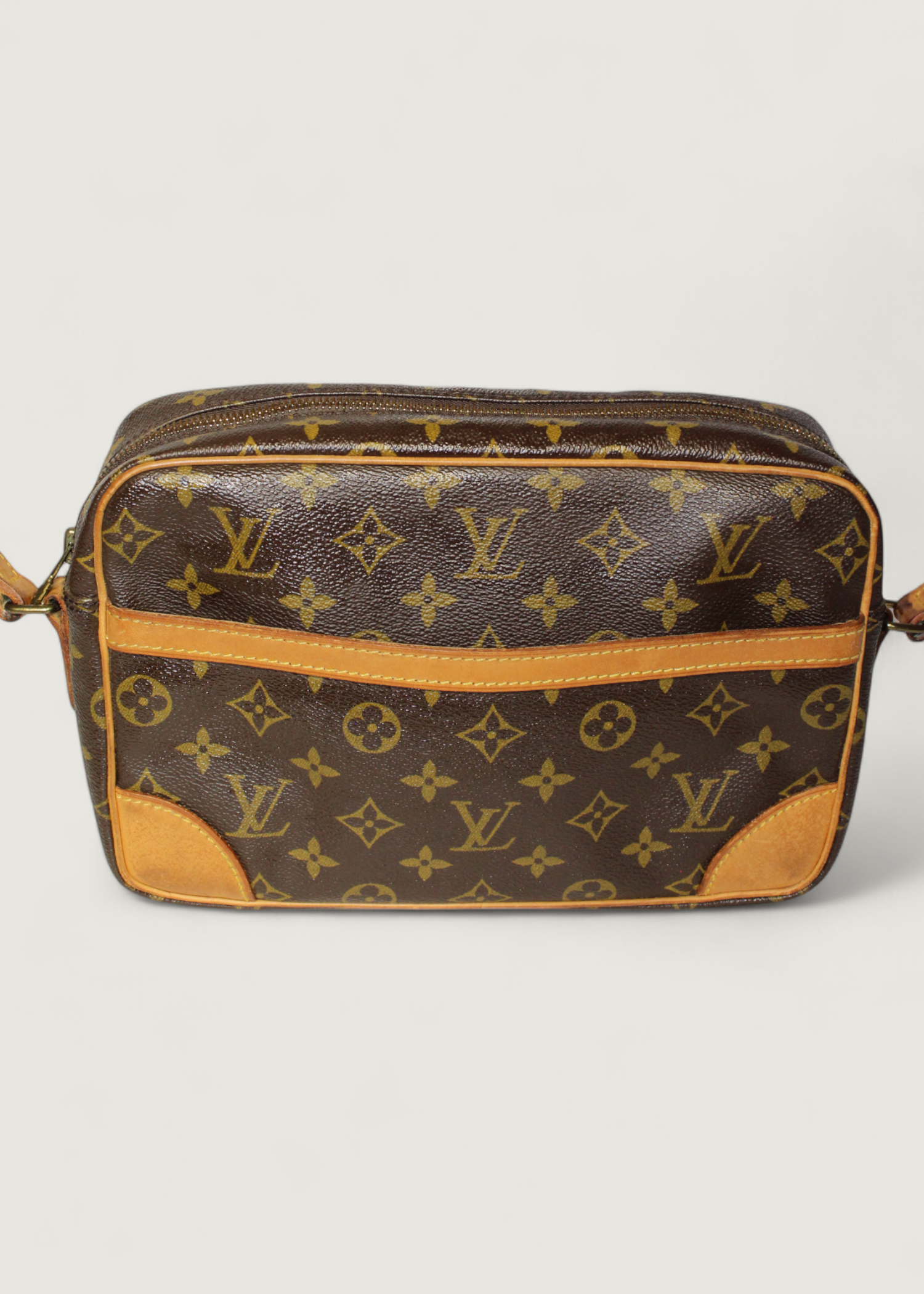 Preloved | Louis Vuitton Trocadero 27 Crossbody i Monogram Canvas