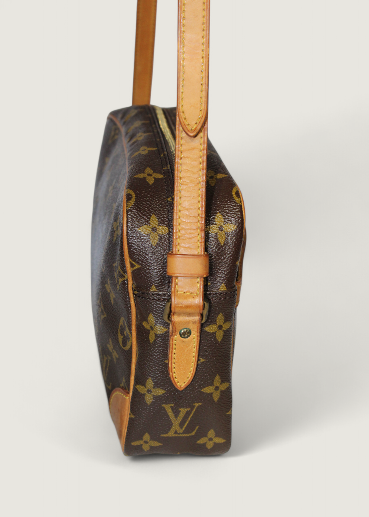 Preloved | Louis Vuitton Trocadero 27 Crossbody i Monogram Canvas