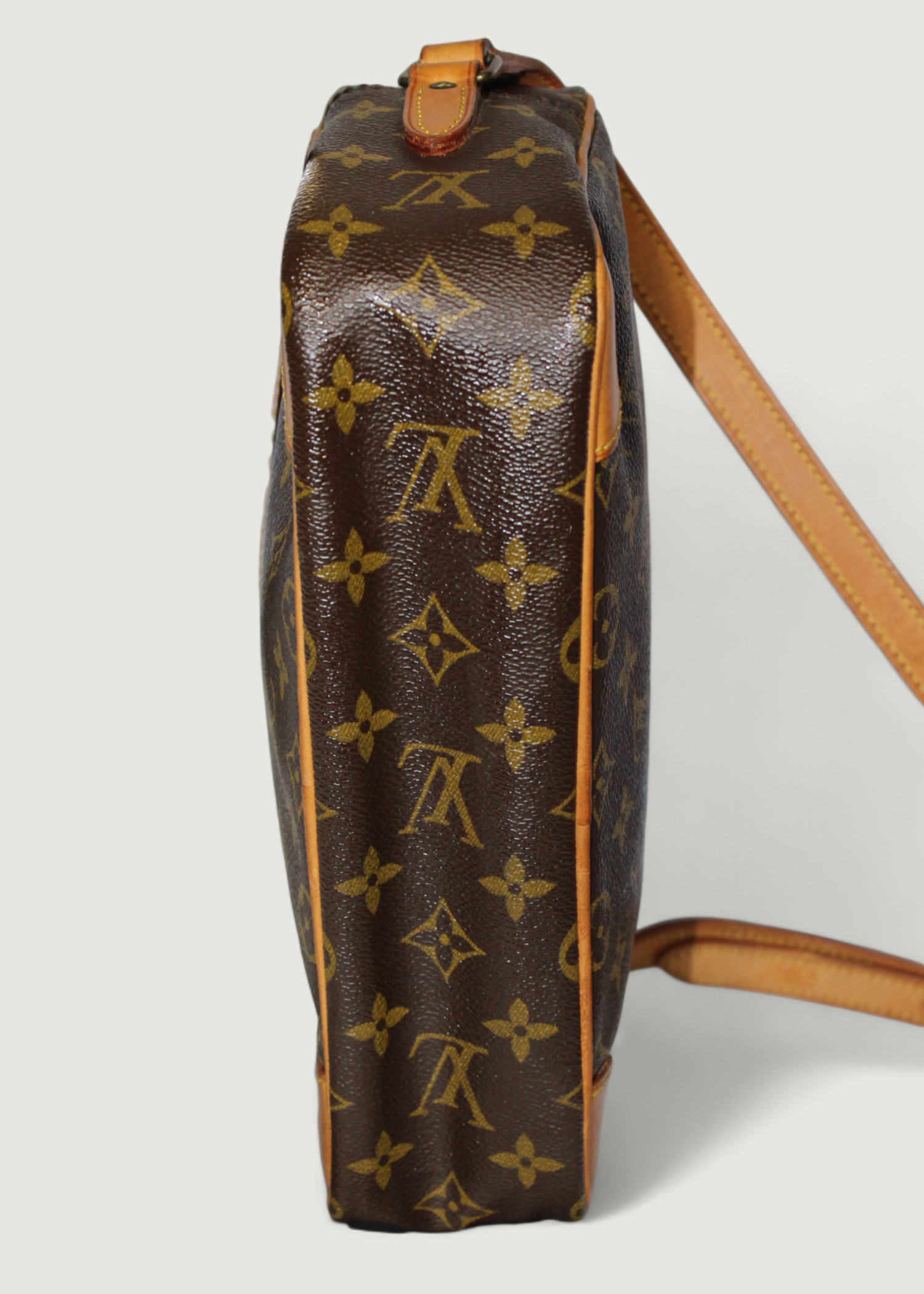 Preloved | Louis Vuitton Trocadero 27 Crossbody i Monogram Canvas
