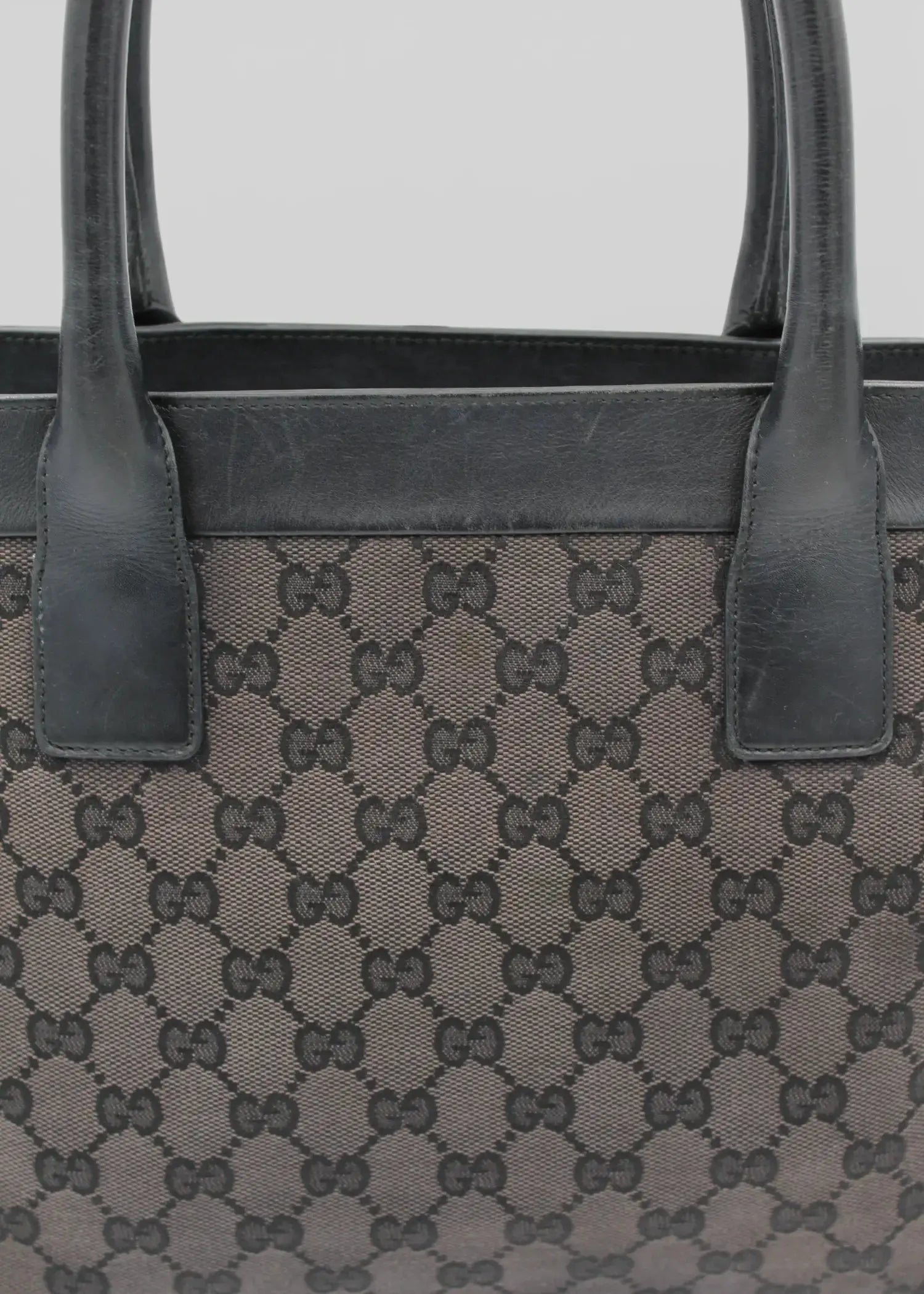 Preloved | Gucci GG Monogram Håndtaske i Sort Gucci
