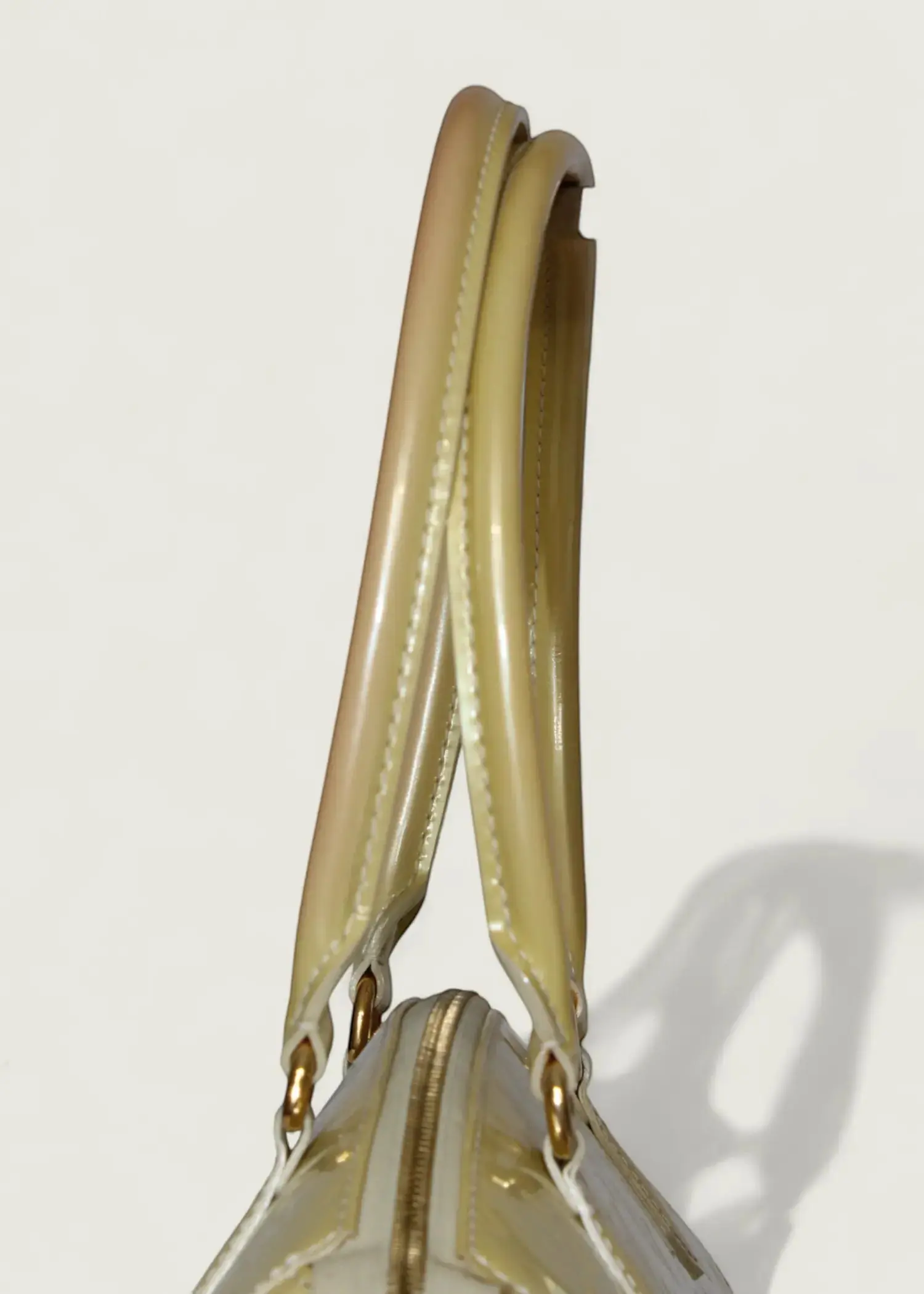 Preloved | Louis Vuitton Monogram Vernis Sherwood PM Håndtaske i Beige Louis Vuitton