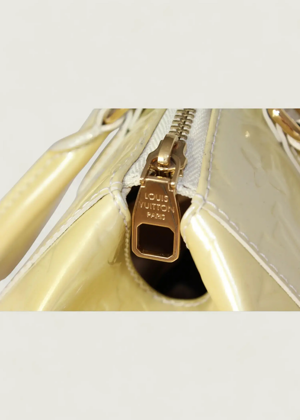 Preloved | Louis Vuitton Monogram Vernis Sherwood PM Håndtaske i Beige Louis Vuitton