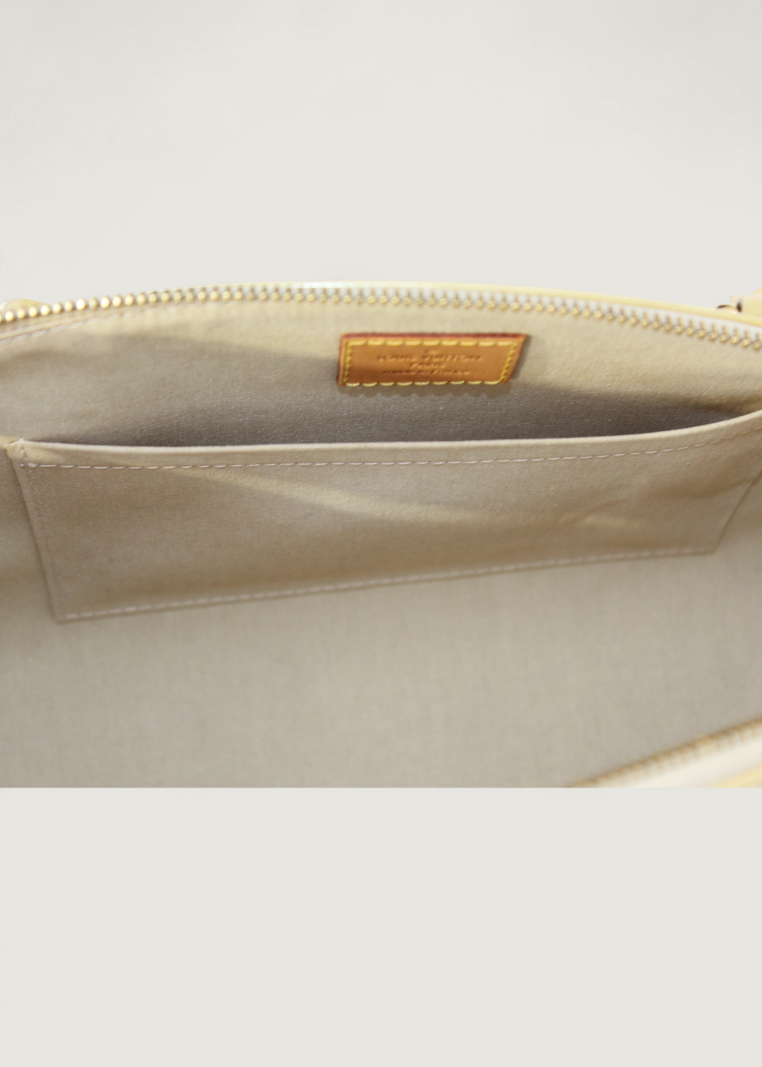 Preloved | Louis Vuitton Monogram Vernis Sherwood PM Håndtaske i Beige