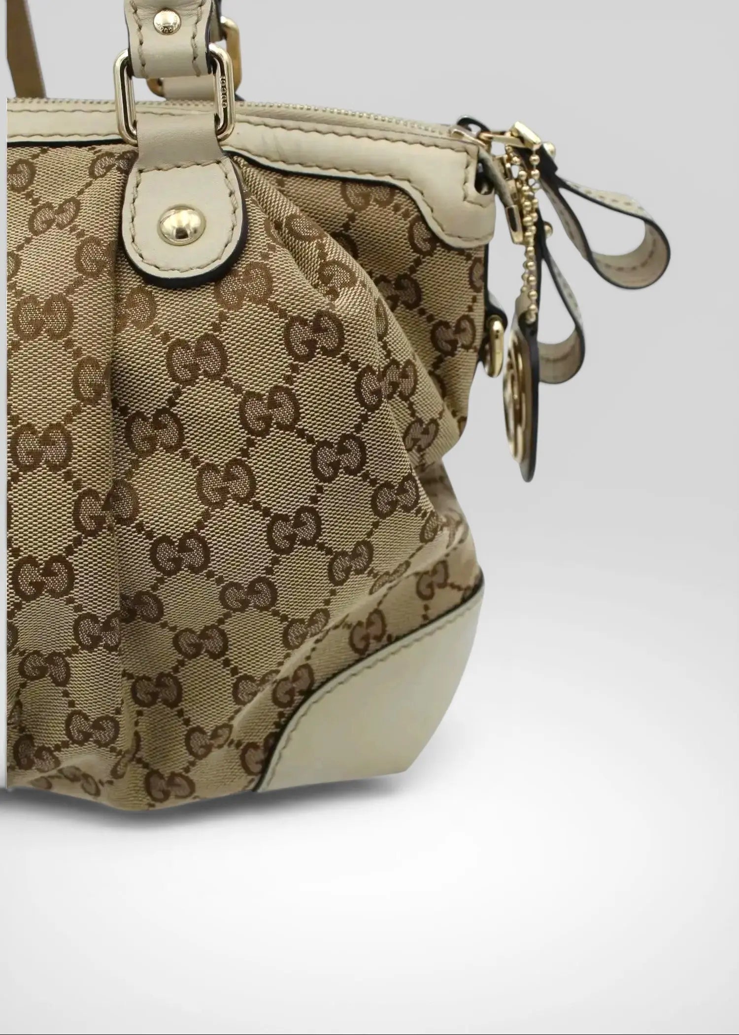 Preloved | Gucci GG Monogram Håndtaske & Crossbody med Hvid Læder Gucci