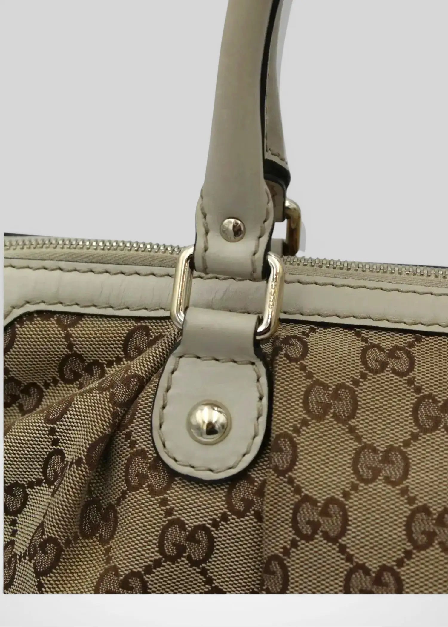Preloved | Gucci GG Monogram Håndtaske & Crossbody med Hvid Læder Gucci