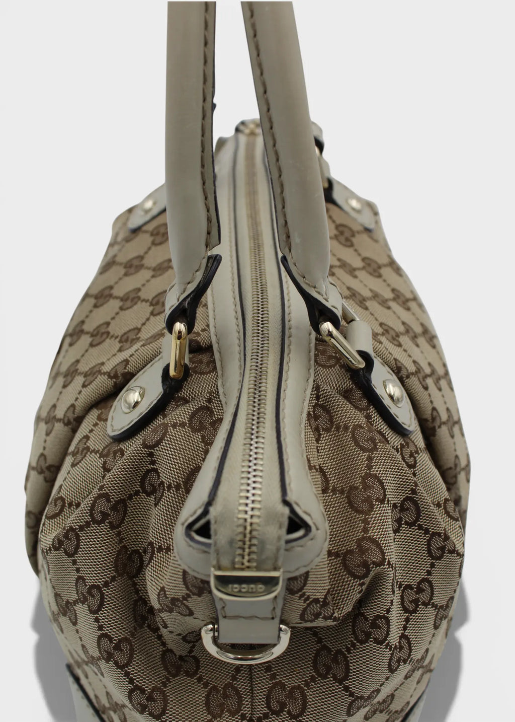 Preloved | Gucci GG Monogram Håndtaske & Crossbody med Hvid Læder