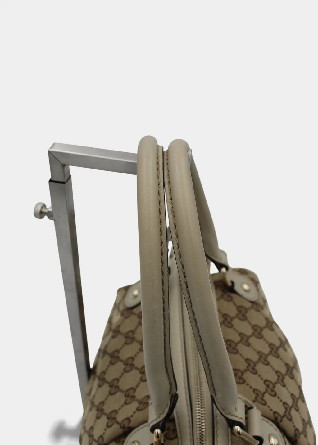 Preloved | Gucci GG Monogram Håndtaske & Crossbody med Hvid Læder