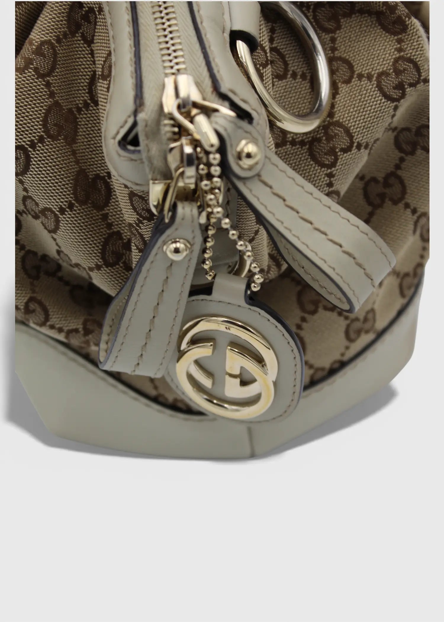 Preloved | Gucci GG Monogram Håndtaske & Crossbody med Hvid Læder