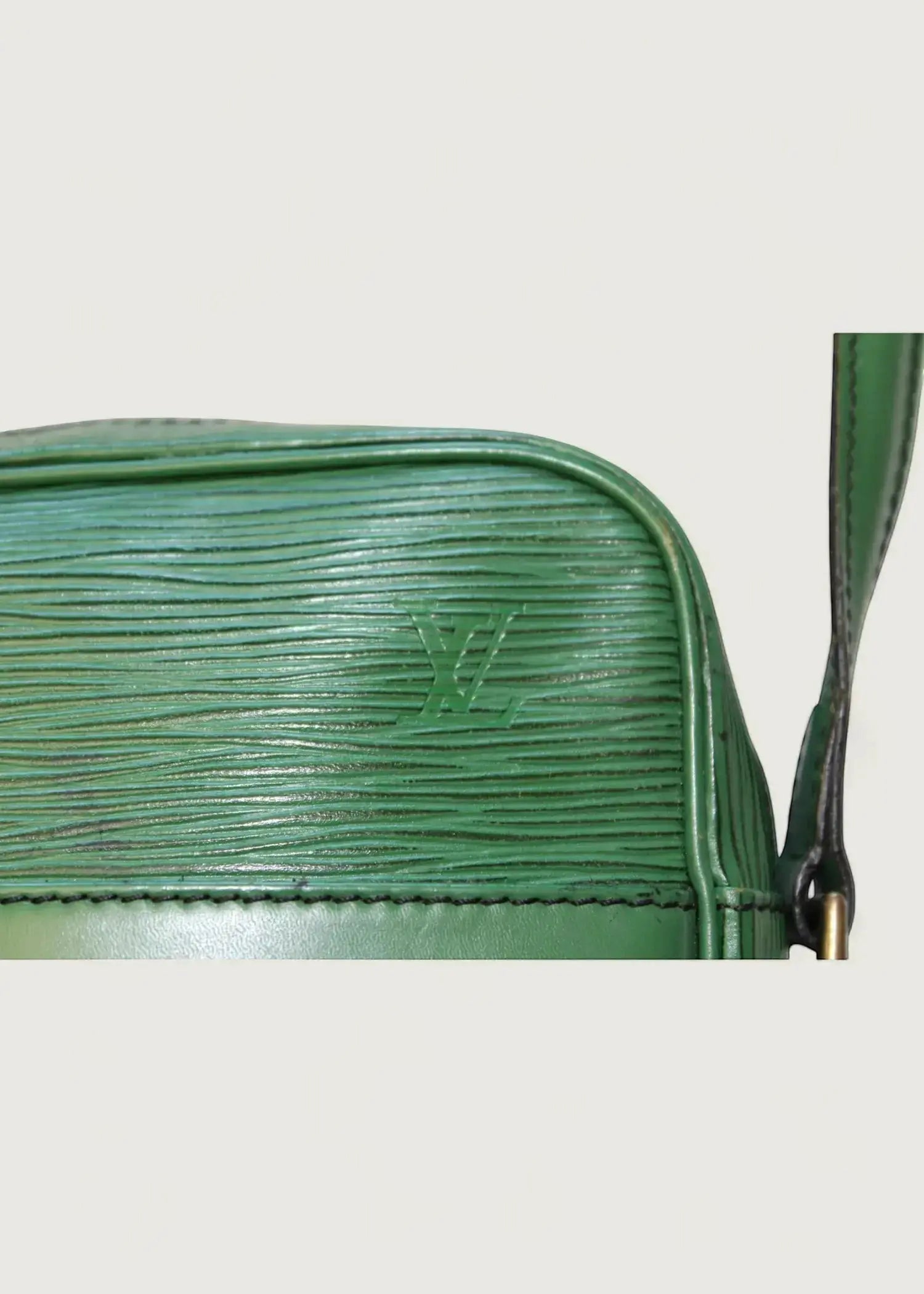 Preloved | Louis Vuitton Danube Crossbody i Grøn Epi Læder Louis Vuitton