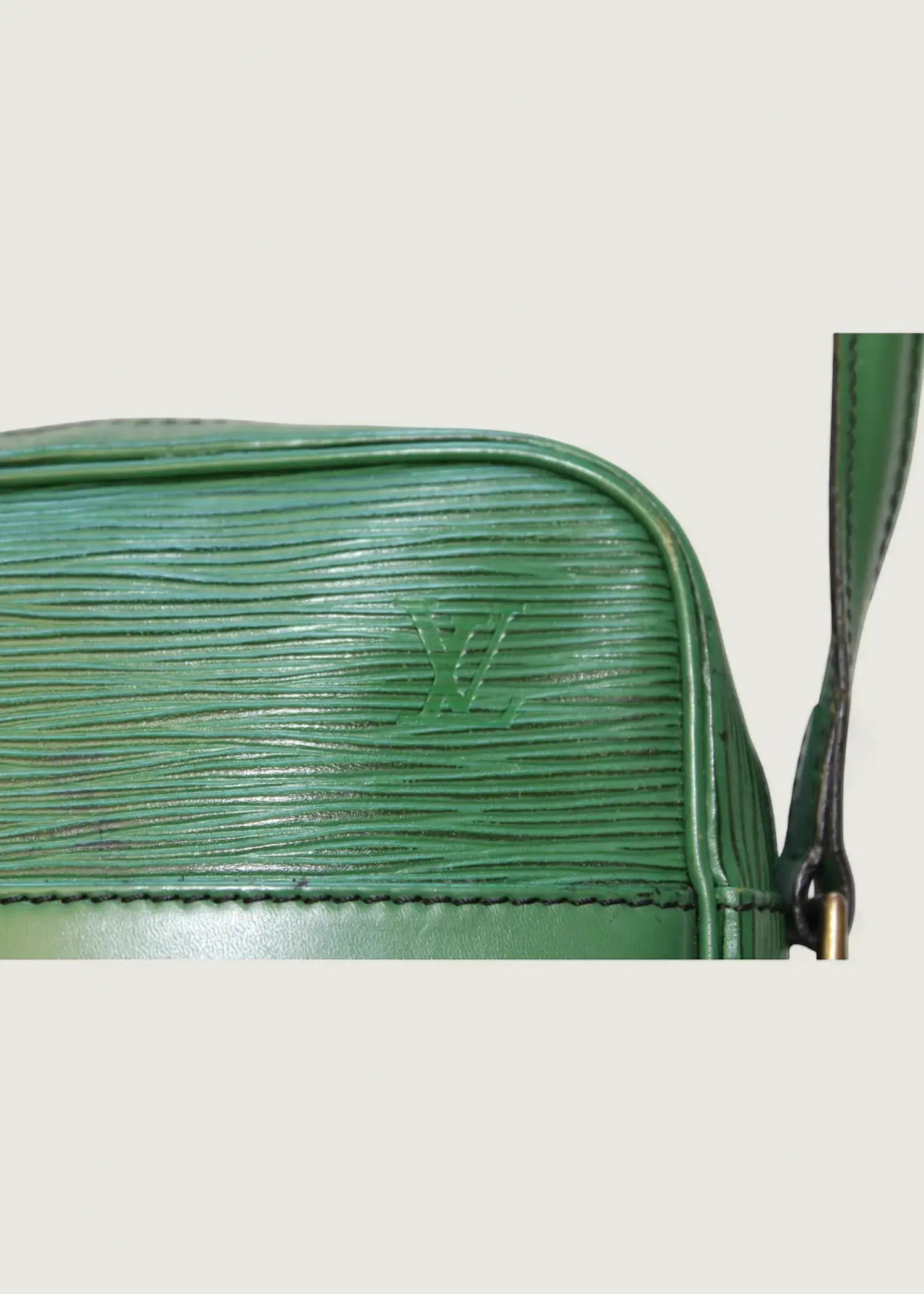 Preloved | Louis Vuitton Danube Crossbody i Grøn Epi Læder Louis Vuitton