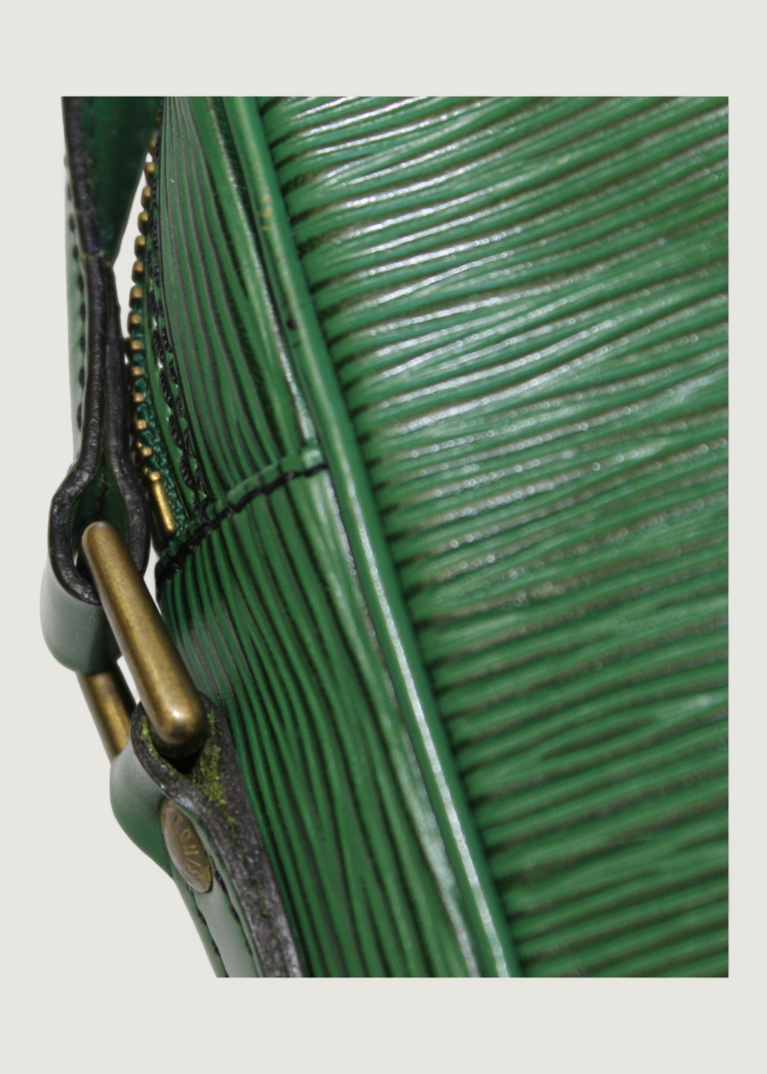 Preloved | Louis Vuitton Danube Crossbody i Grøn Epi Læder