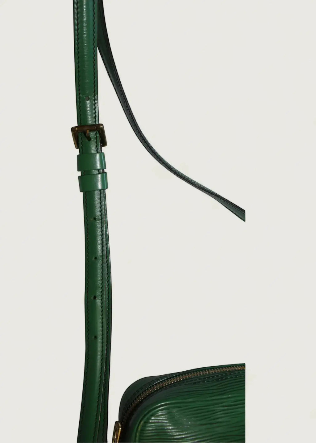 Preloved | Louis Vuitton Danube Crossbody i Grøn Epi Læder Louis Vuitton