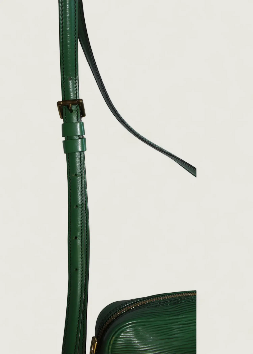 Preloved | Louis Vuitton Danube Crossbody i Grøn Epi Læder Louis Vuitton