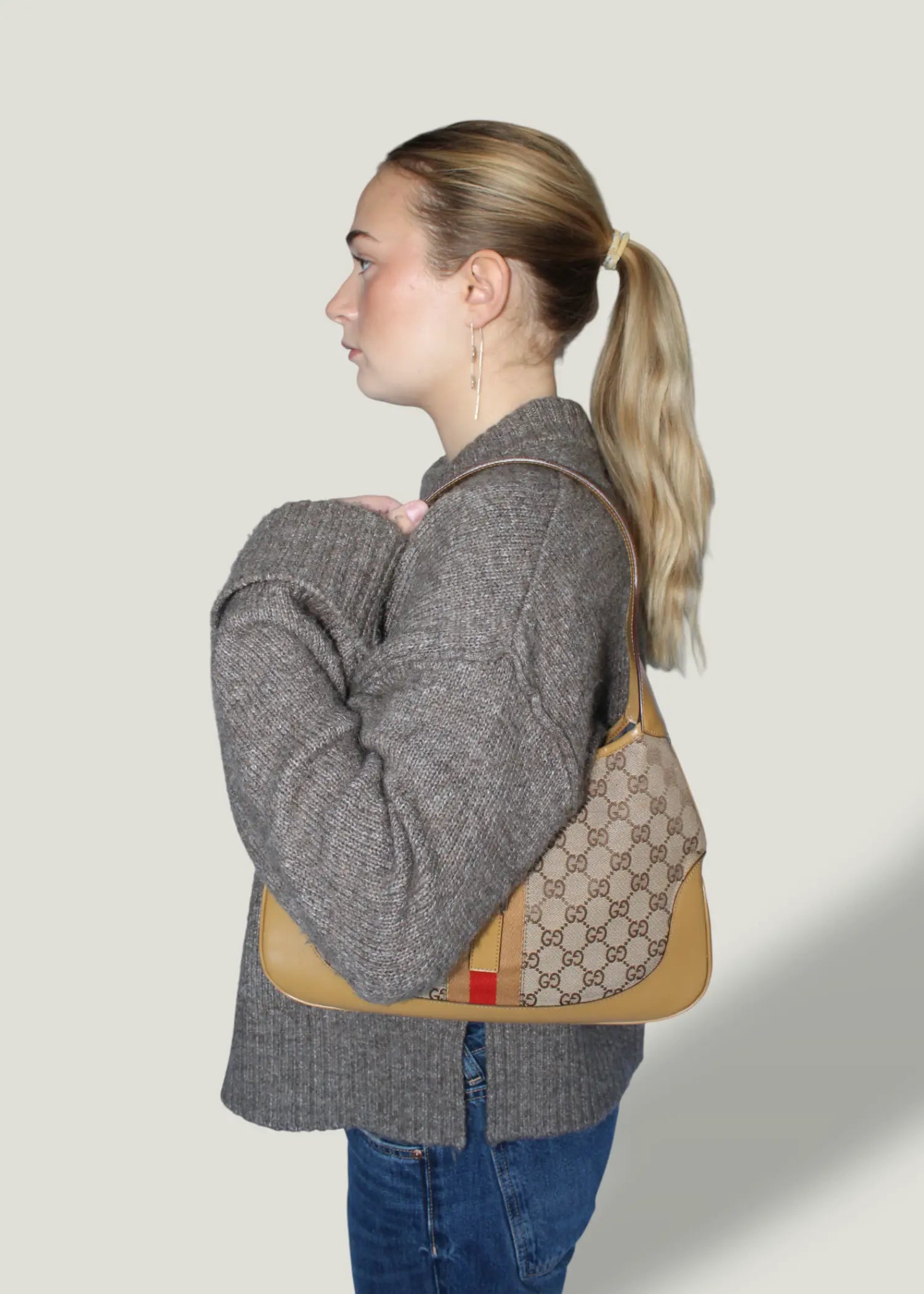 Preloved | Gucci Monogram Jackie Skuldertaske i GG Canvas med Gul Læder Gucci