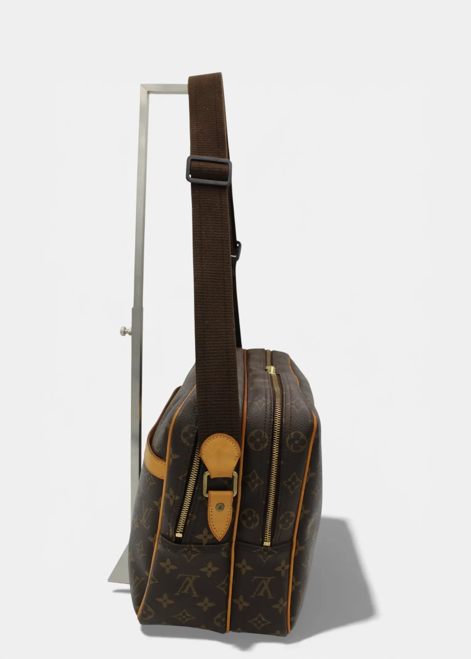Preloved | Louis Vuitton Monogram Reporter GM Crossbody