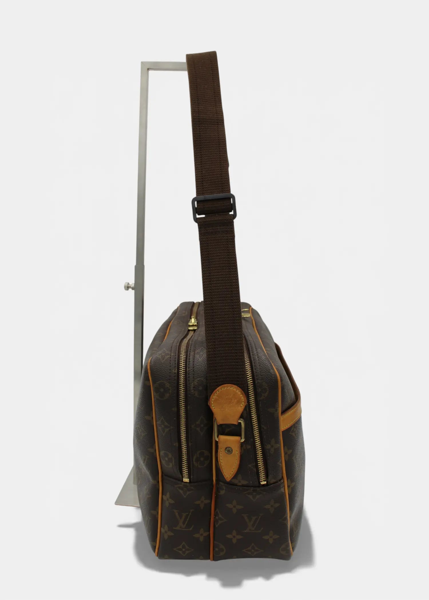 Preloved | Louis Vuitton Monogram Reporter GM Crossbody
